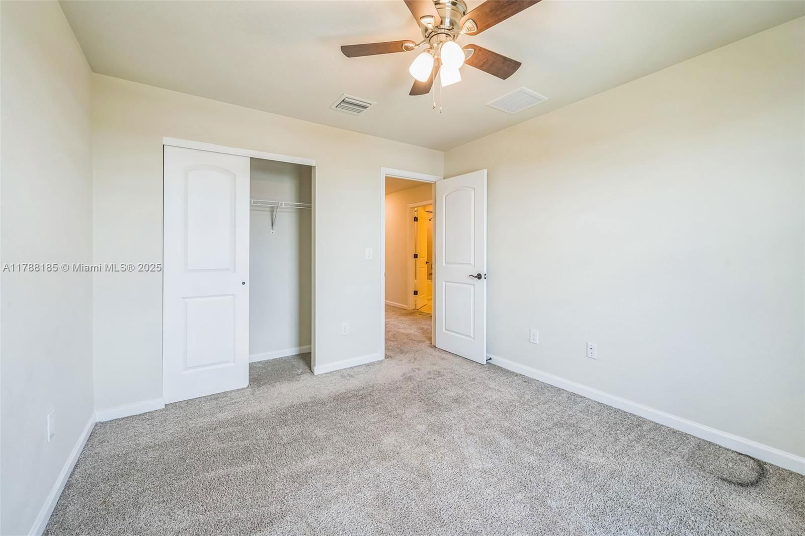Real estate property located at 10484 Captiva Dr, St Lucie, Pulte At Tradition Phase, Port St. Lucie, FL