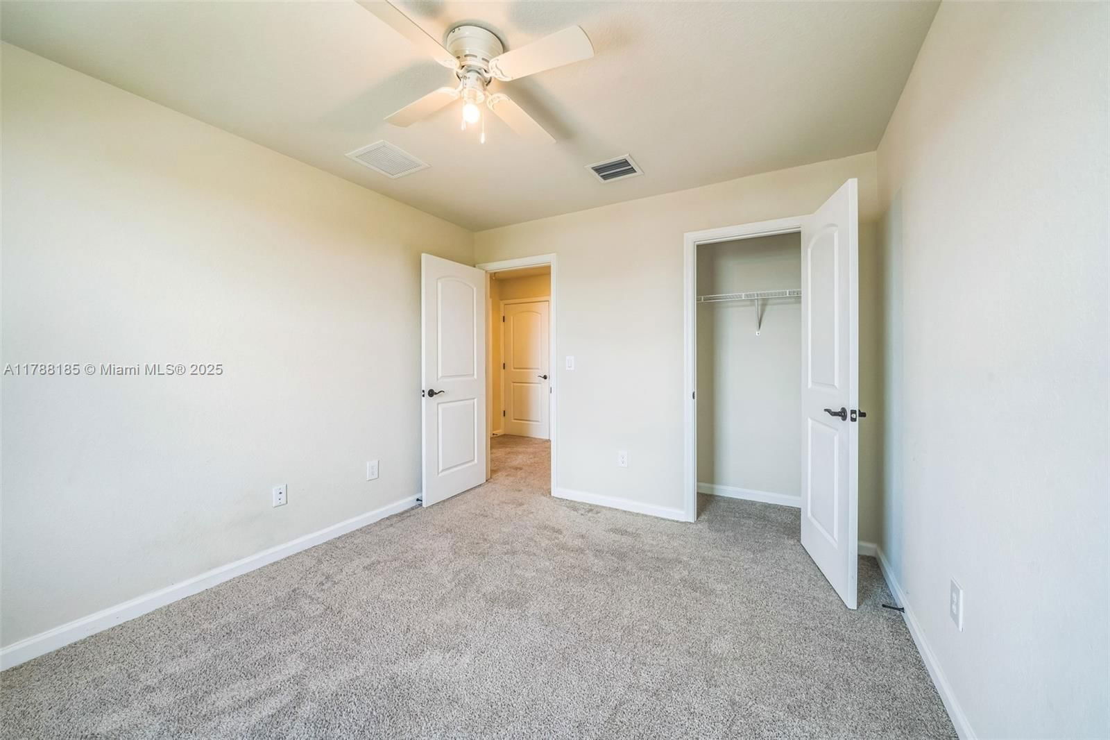 Real estate property located at 10484 Captiva Dr, St Lucie, Pulte At Tradition Phase, Port St. Lucie, FL