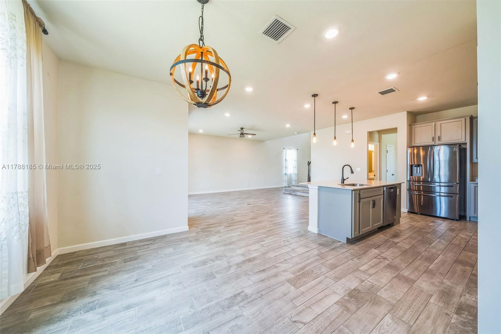Real estate property located at 10484 Captiva Dr, St Lucie, Pulte At Tradition Phase, Port St. Lucie, FL