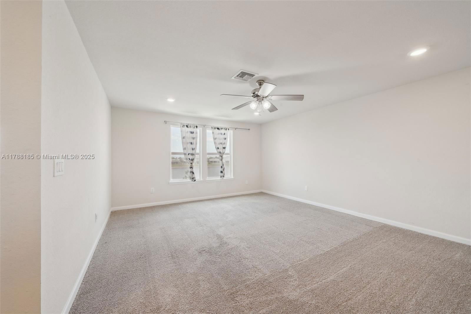Real estate property located at 10484 Captiva Dr, St Lucie, Pulte At Tradition Phase, Port St. Lucie, FL