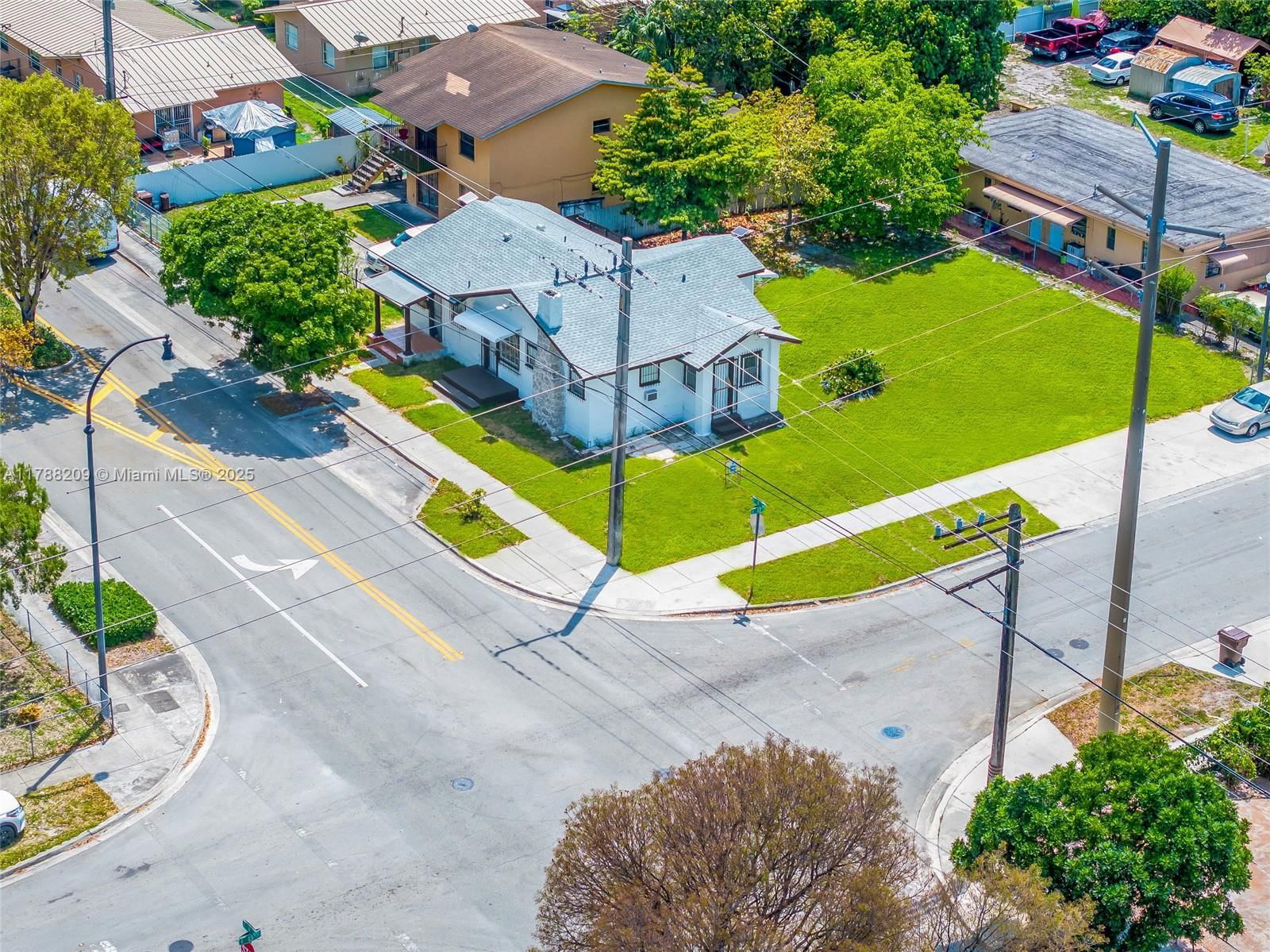 Real estate property located at 1234 1st Ave, Miami-dade, Town Of Hialeah 1 Addn Am, Hialeah, FL