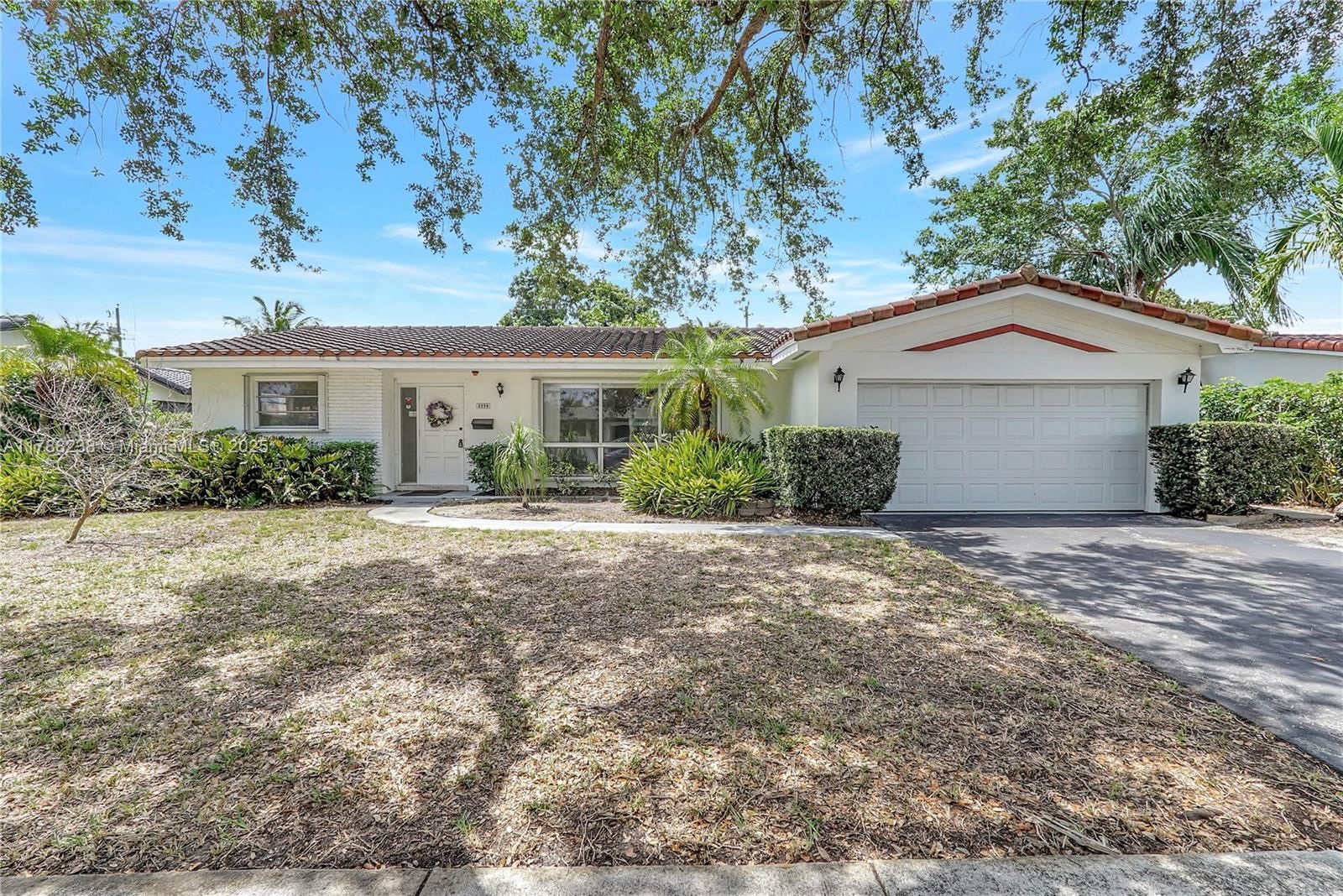 Real estate property located at 5220 Monroe St, Broward, Hollywood Hills, Hollywood, FL