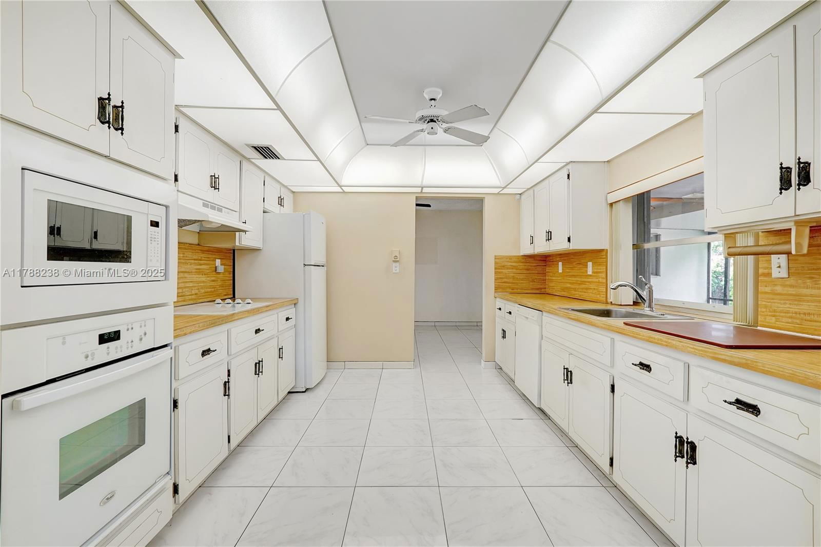 Real estate property located at 5220 Monroe St, Broward, Hollywood Hills, Hollywood, FL