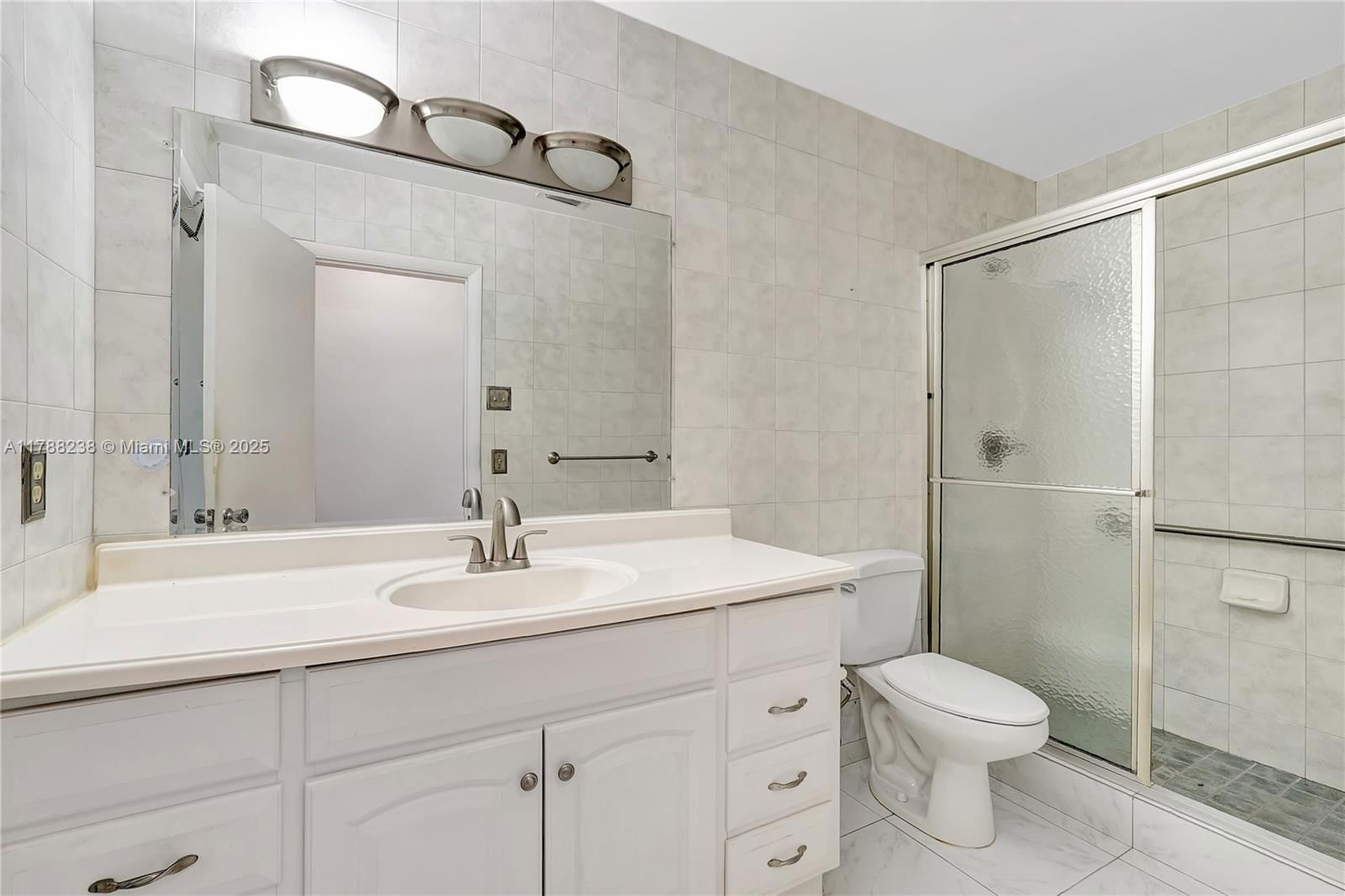 Real estate property located at 5220 Monroe St, Broward, Hollywood Hills, Hollywood, FL
