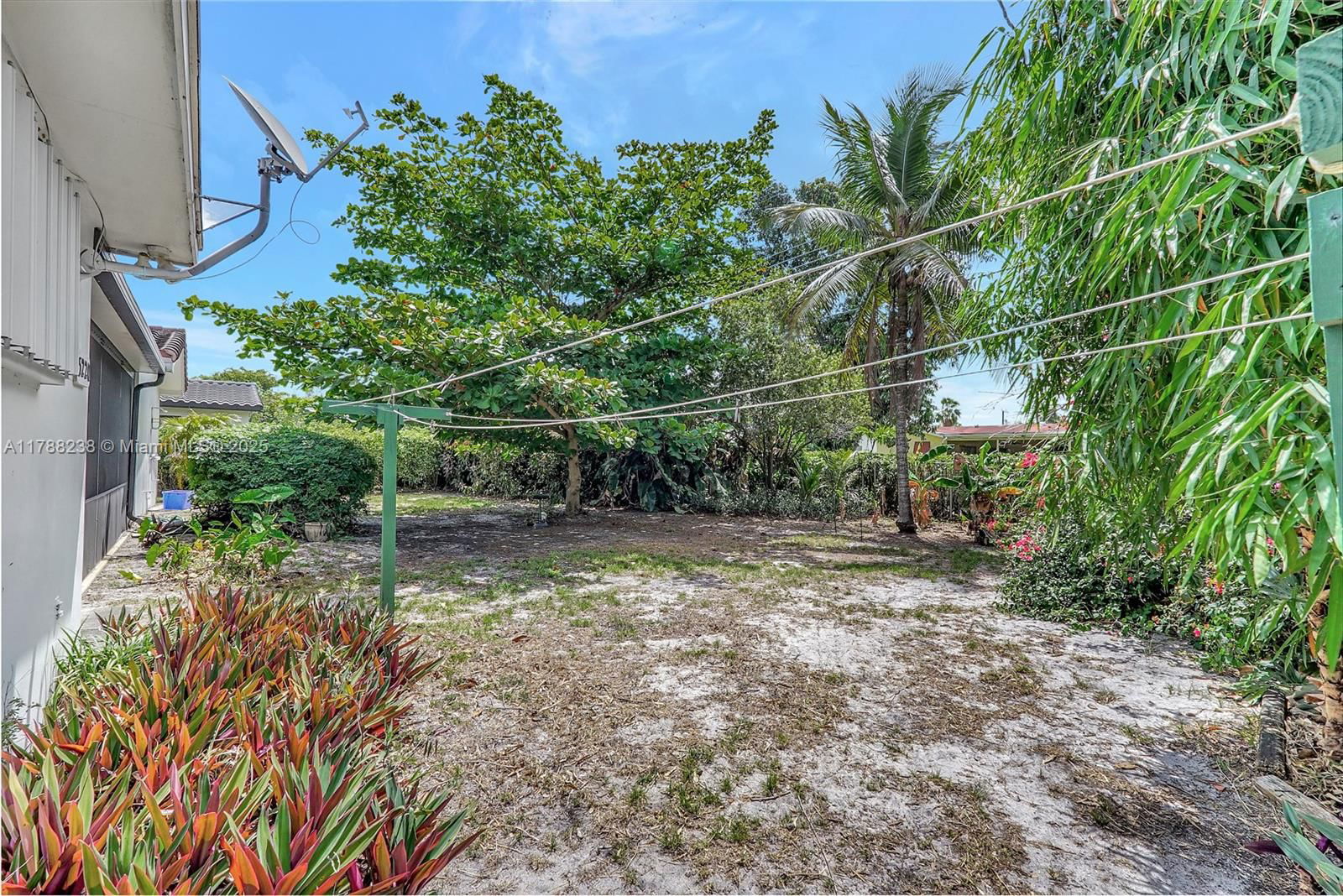 Real estate property located at 5220 Monroe St, Broward, Hollywood Hills, Hollywood, FL