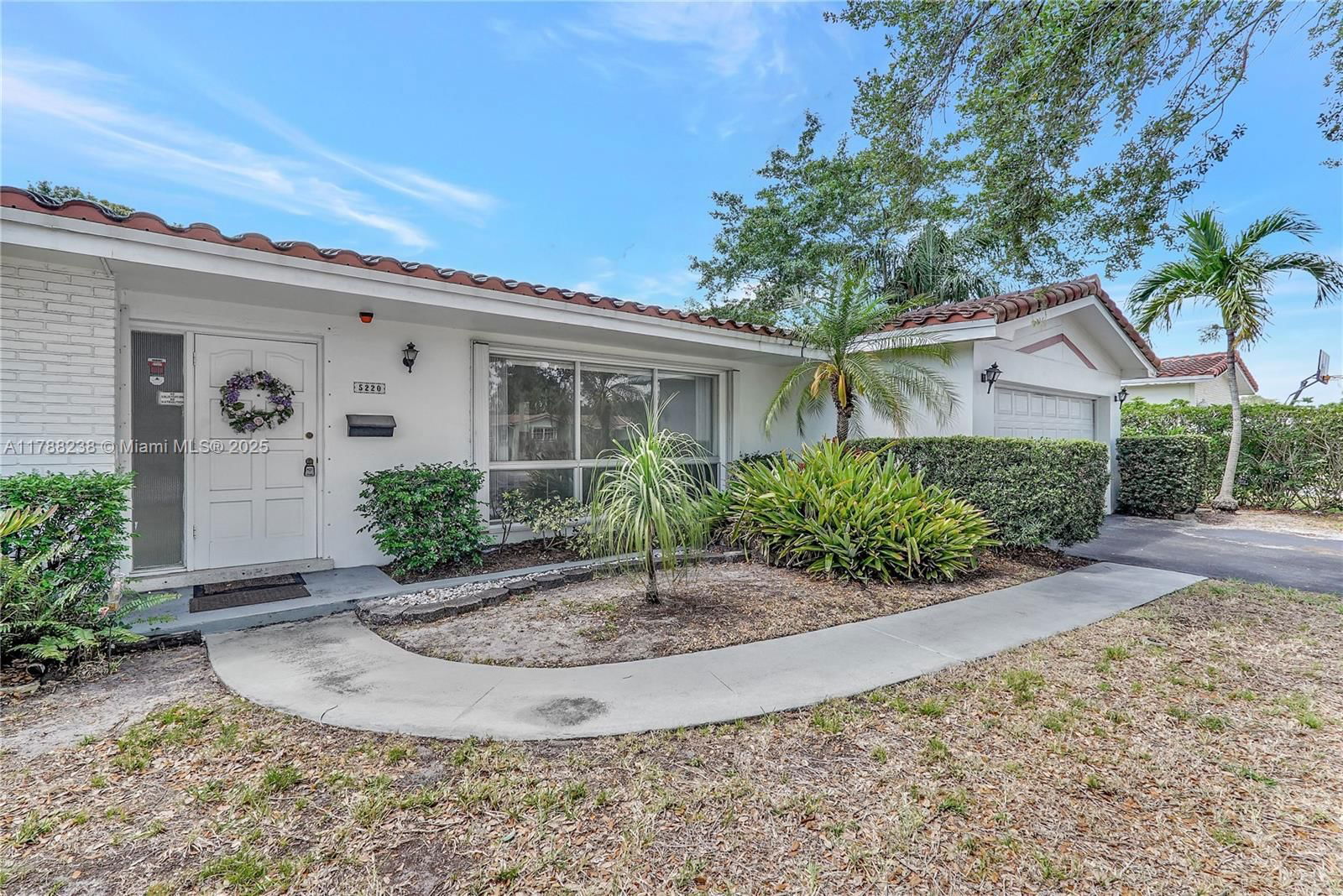 Real estate property located at 5220 Monroe St, Broward, Hollywood Hills, Hollywood, FL