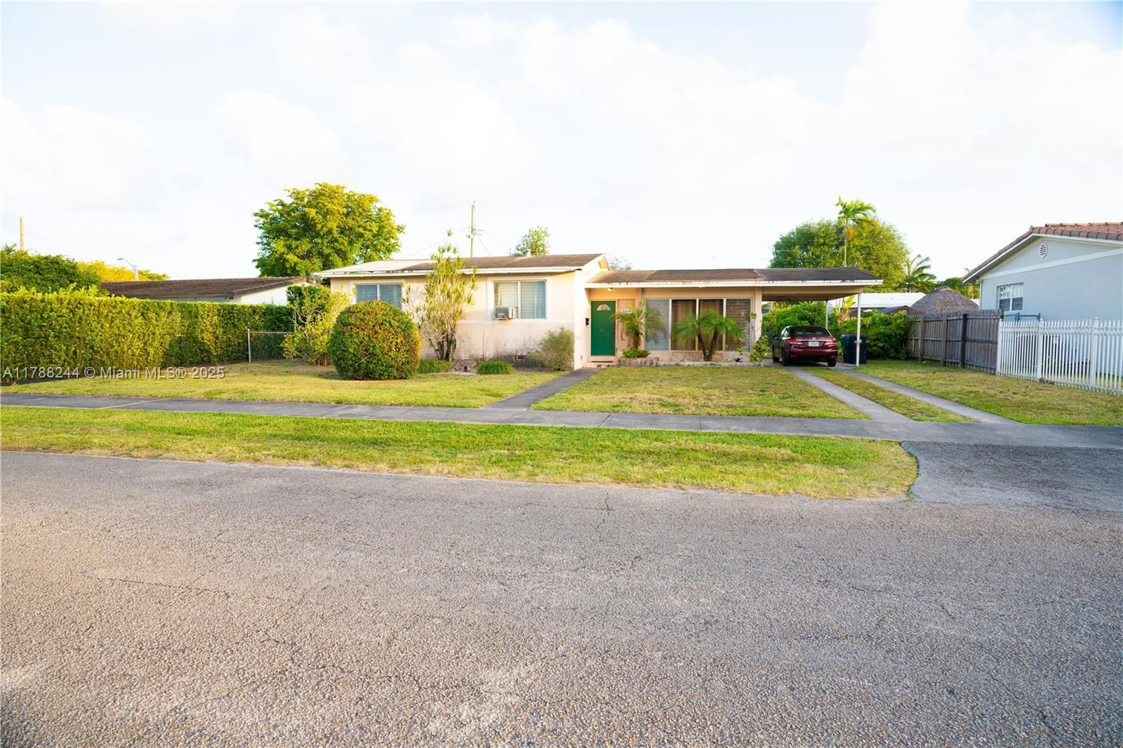 Real estate property located at 8440 27th Ter, Miami-dade, Coral Way Village Sec A P, Miami, FL