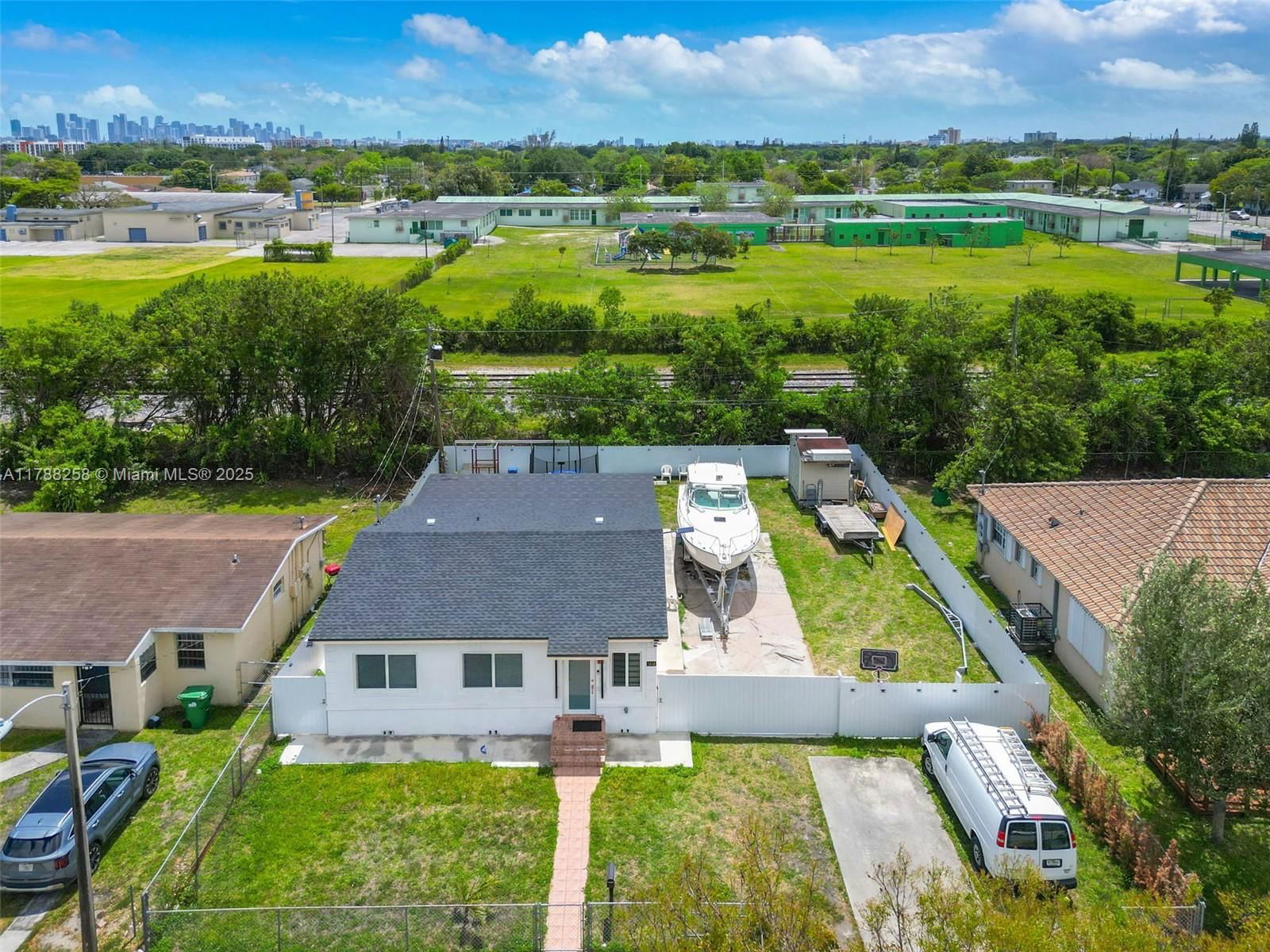 Real estate property located at 1814 73rd St, Miami-dade, Bethune Homesites, Miami, FL