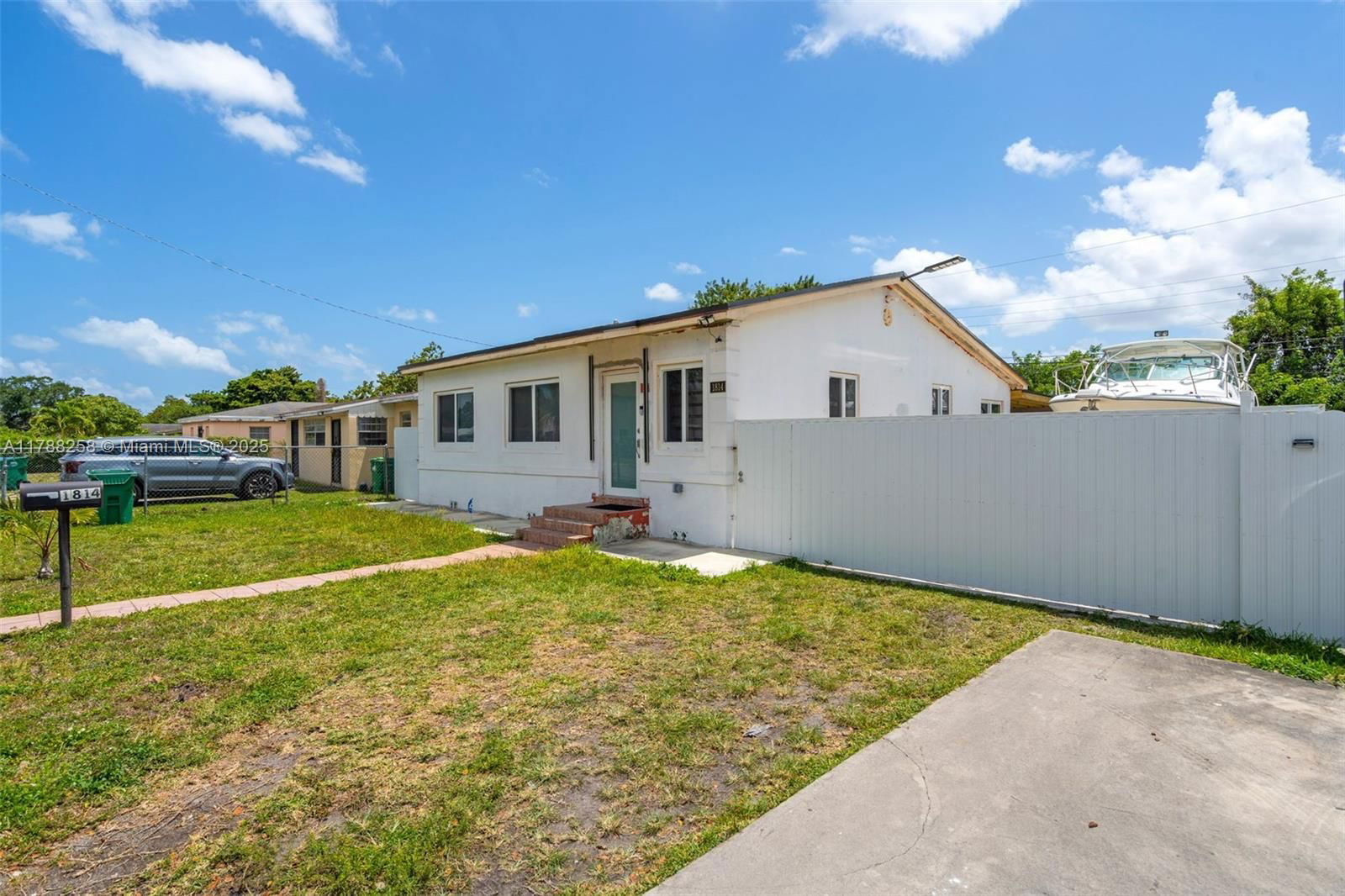 Real estate property located at 1814 73rd St, Miami-dade, Bethune Homesites, Miami, FL