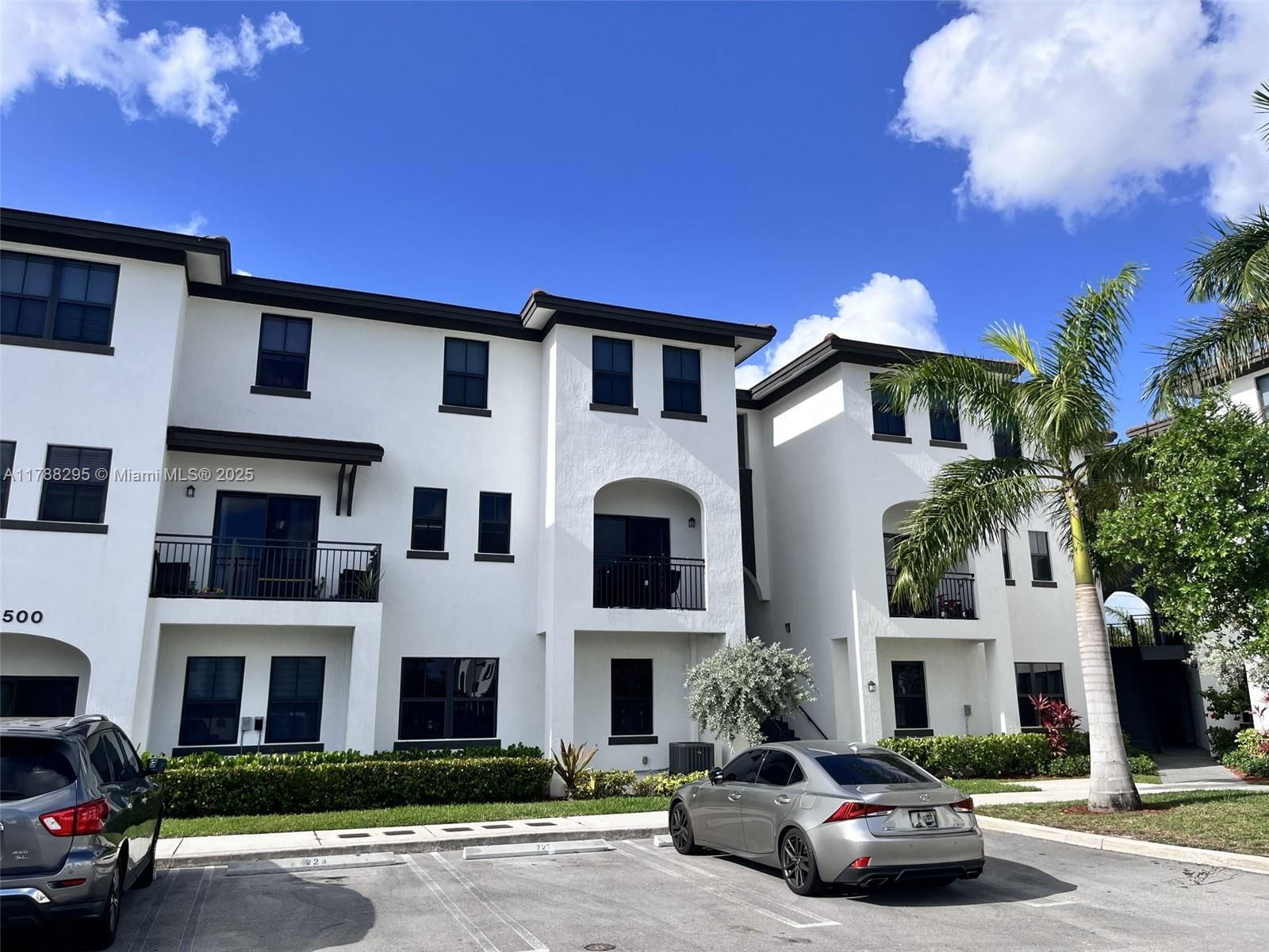 Real estate property located at 15500 136th St #104, Miami-dade, Century Park South, Miami, FL