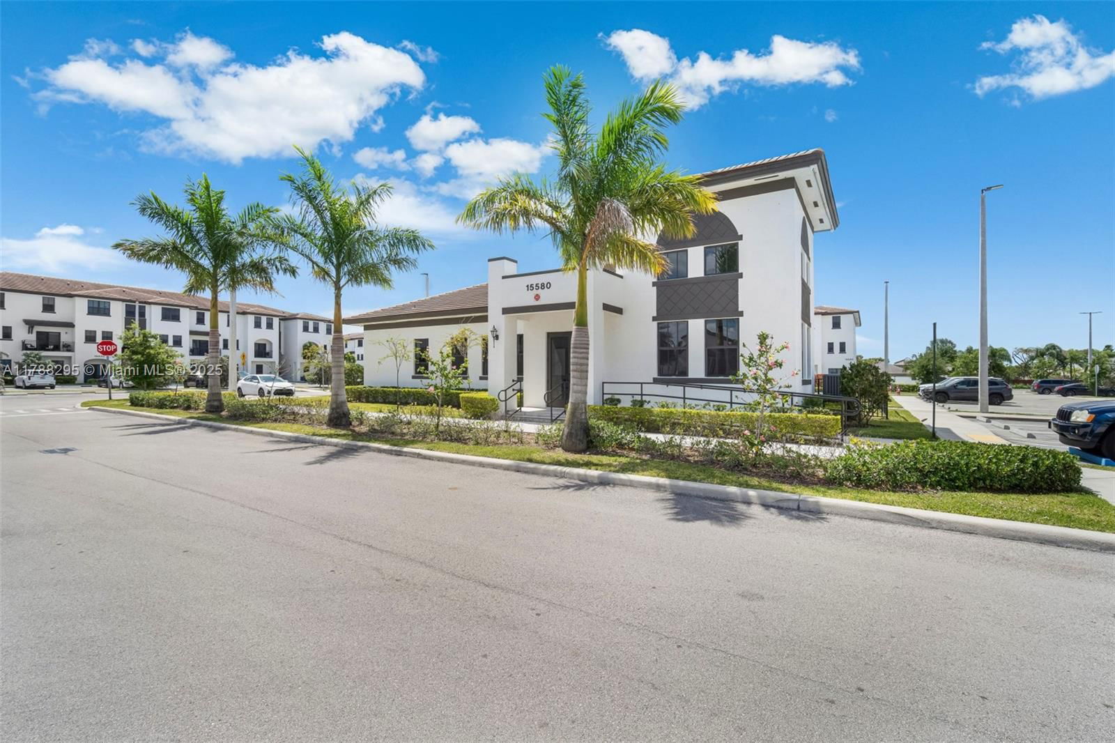 Real estate property located at 15500 136th St #104, Miami-dade, Century Park South, Miami, FL