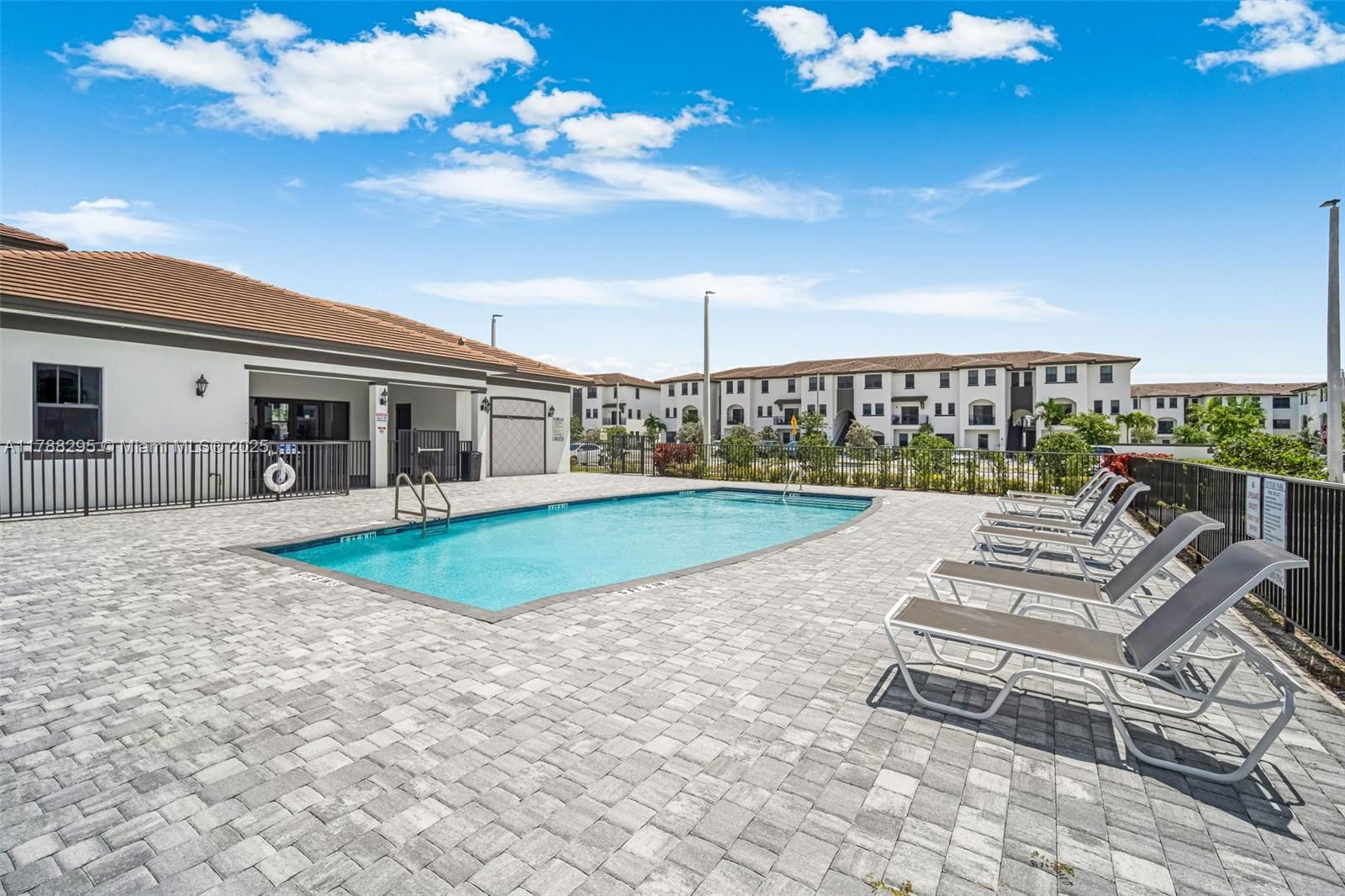 Real estate property located at 15500 136th St #104, Miami-dade, Century Park South, Miami, FL