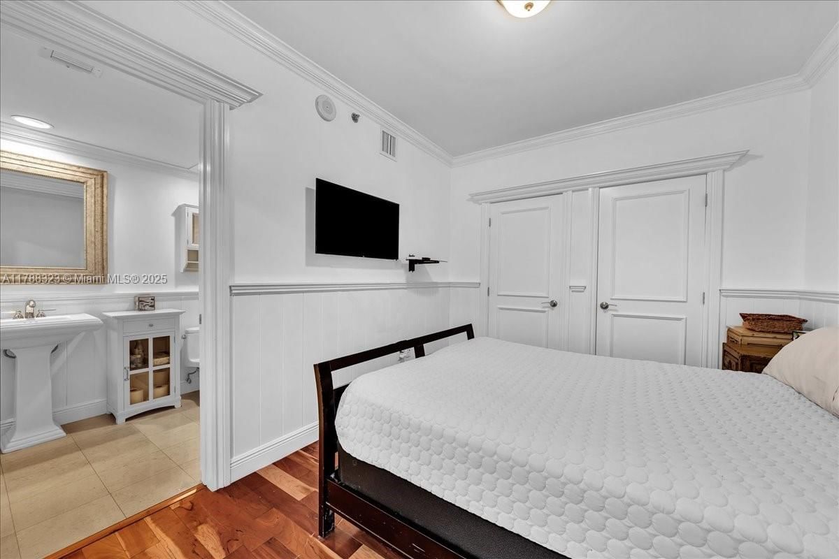 Real estate property located at 1830 Ocean Dr LPH4910, Broward, Beach Club Two Condo, Hallandale Beach, FL