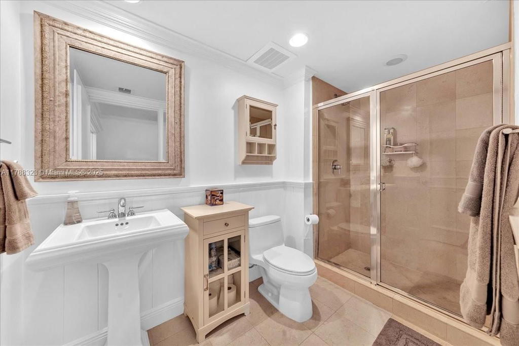 Real estate property located at 1830 Ocean Dr LPH4910, Broward, Beach Club Two Condo, Hallandale Beach, FL
