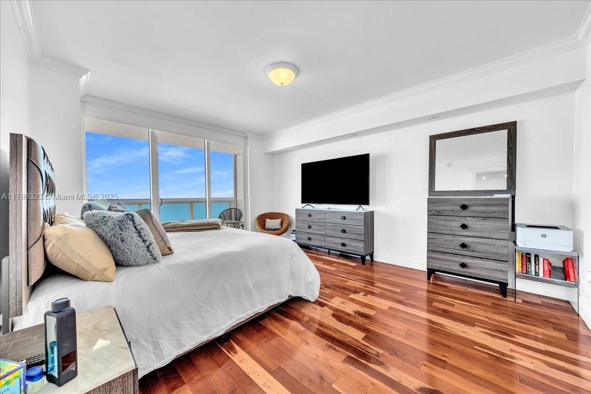 Real estate property located at 1830 Ocean Dr LPH4910, Broward, Beach Club Two Condo, Hallandale Beach, FL