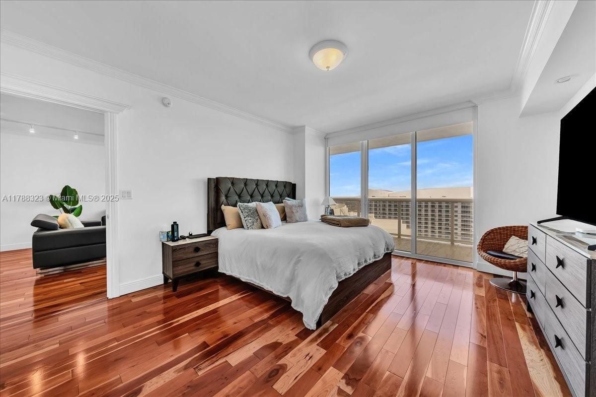 Real estate property located at 1830 Ocean Dr LPH4910, Broward, Beach Club Two Condo, Hallandale Beach, FL