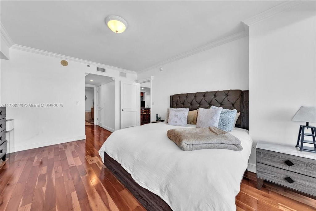 Real estate property located at 1830 Ocean Dr LPH4910, Broward, Beach Club Two Condo, Hallandale Beach, FL