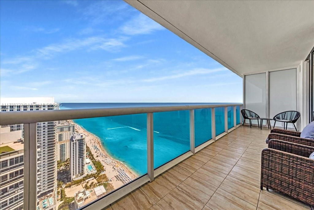 Real estate property located at 1830 Ocean Dr LPH4910, Broward, Beach Club Two Condo, Hallandale Beach, FL