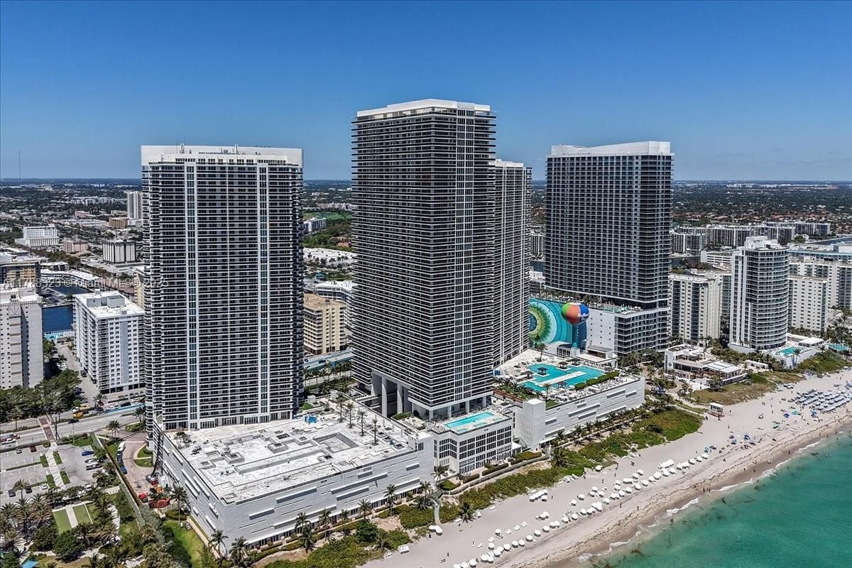 Real estate property located at 1830 Ocean Dr LPH4910, Broward, Beach Club Two Condo, Hallandale Beach, FL