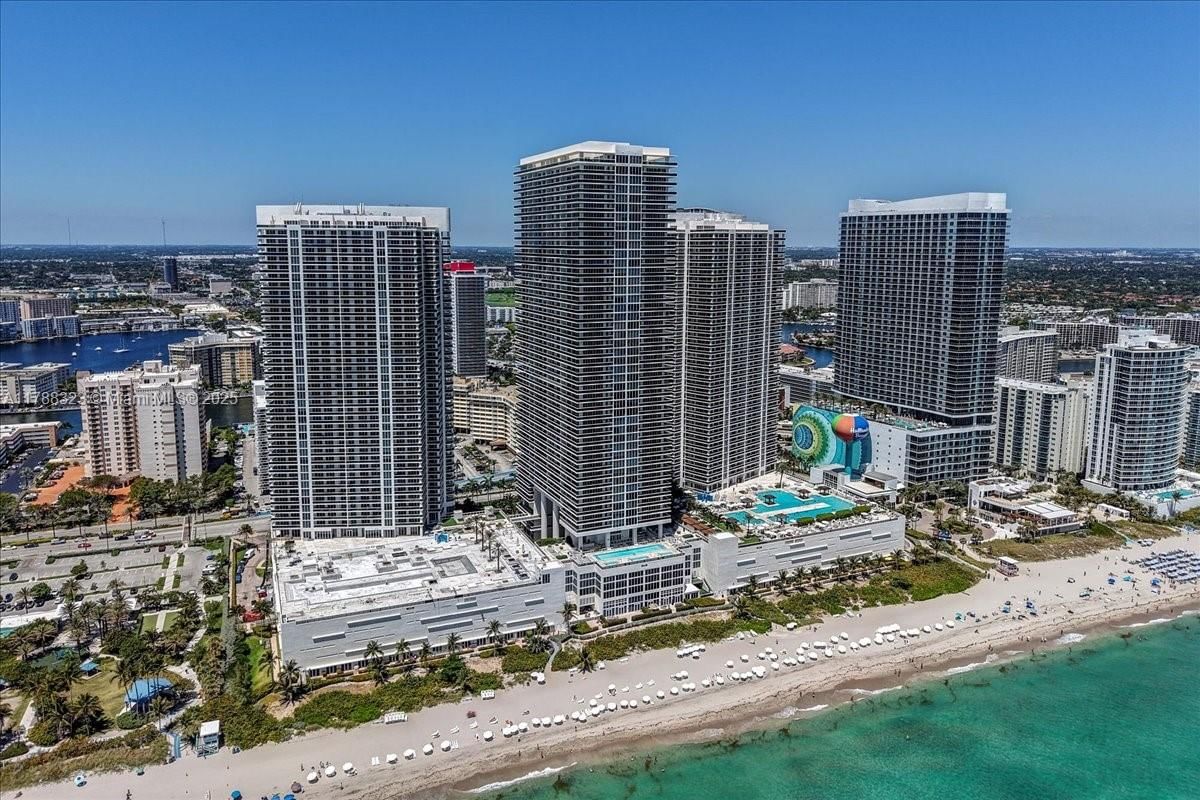 Real estate property located at 1830 Ocean Dr LPH4910, Broward, Beach Club Two Condo, Hallandale Beach, FL