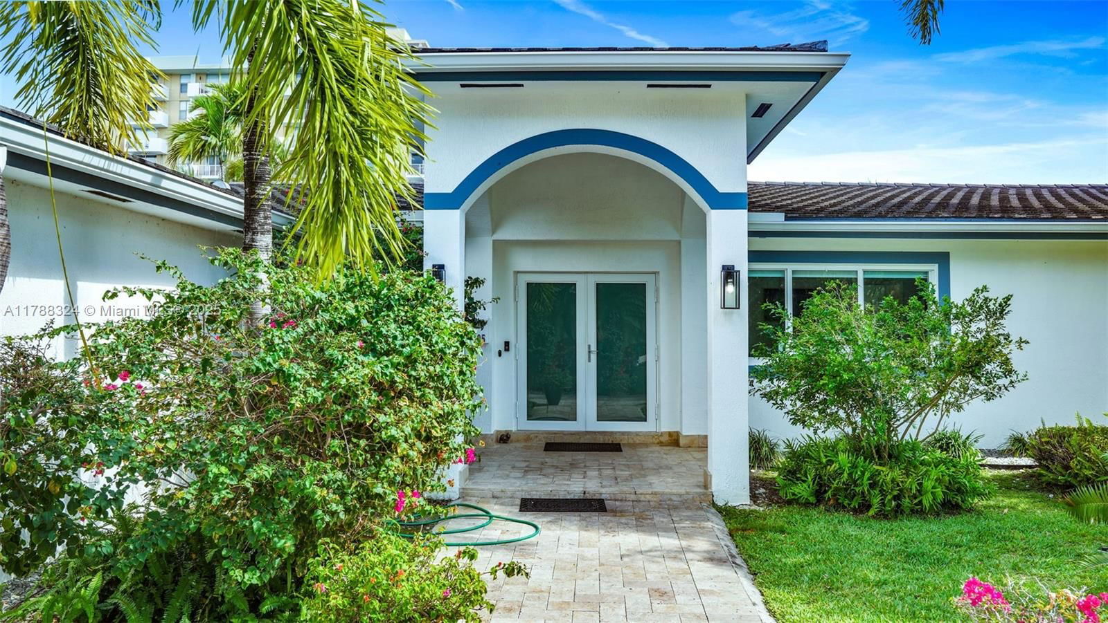 Real estate property located at 2105 Arch Creek Dr, Miami-dade, Coronado Harbor 1st Addn, North Miami, FL