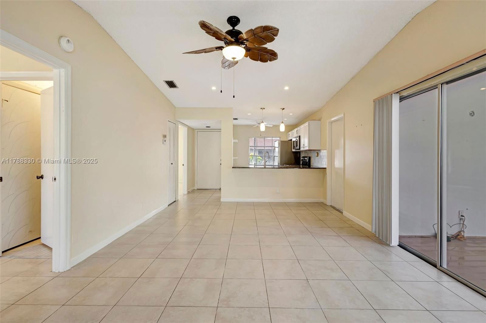 Real estate property located at 5057 Forsythia St, Palm Beach, Kings Point 13, Delray Beach, FL