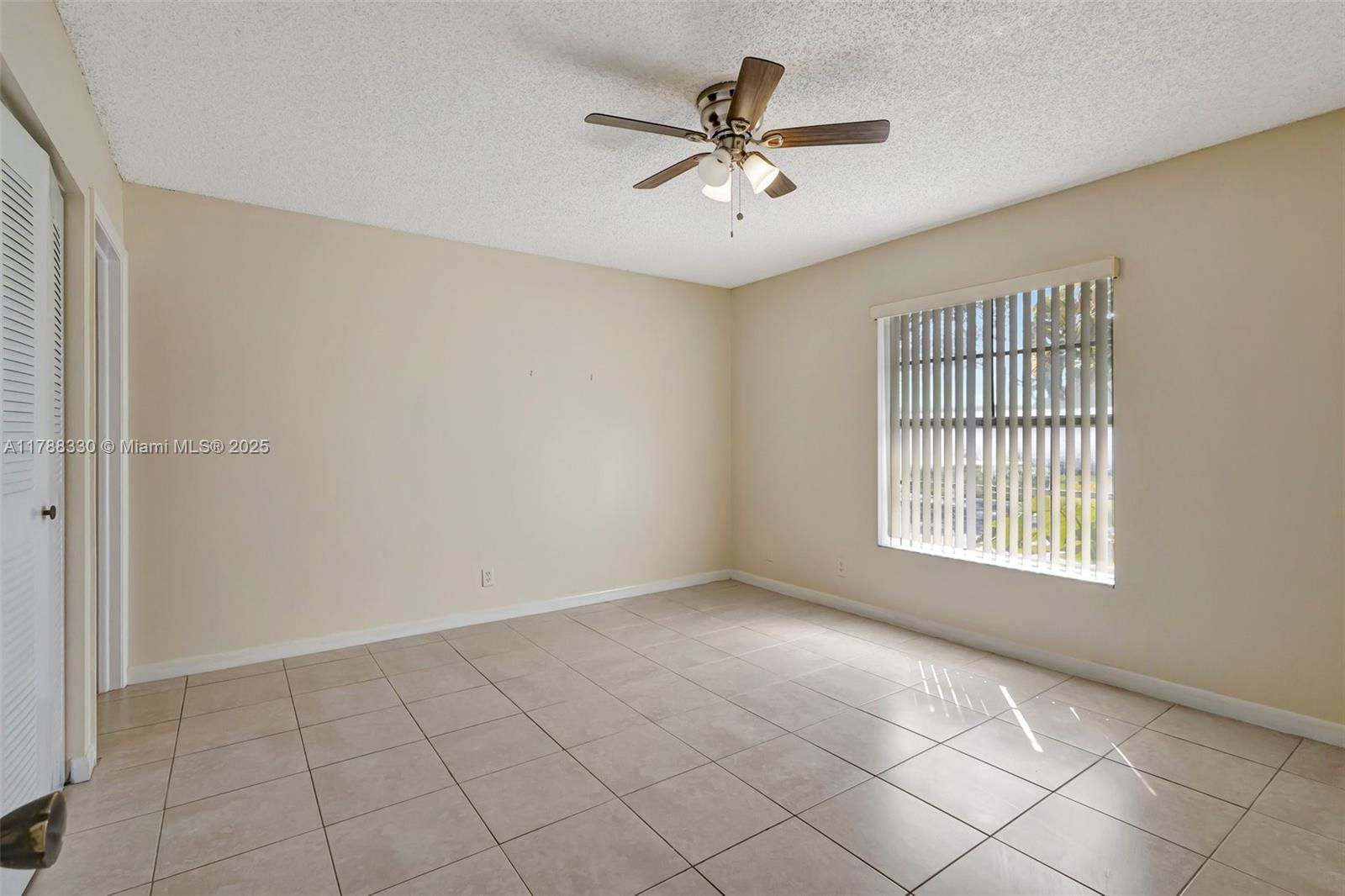 Real estate property located at 5057 Forsythia St, Palm Beach, Kings Point 13, Delray Beach, FL