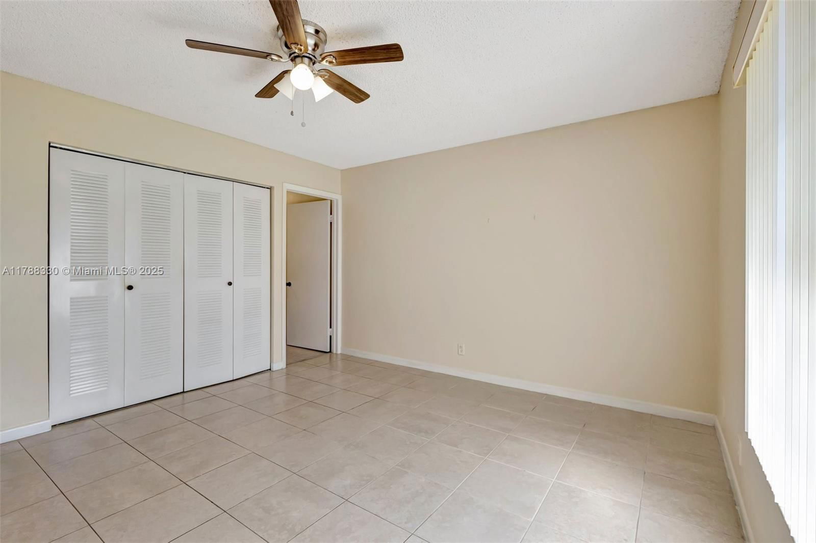 Real estate property located at 5057 Forsythia St, Palm Beach, Kings Point 13, Delray Beach, FL