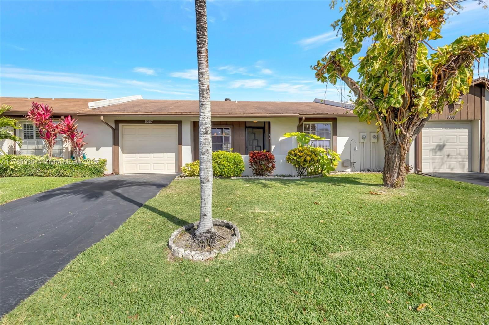 Real estate property located at 5057 Forsythia St, Palm Beach, Kings Point 13, Delray Beach, FL