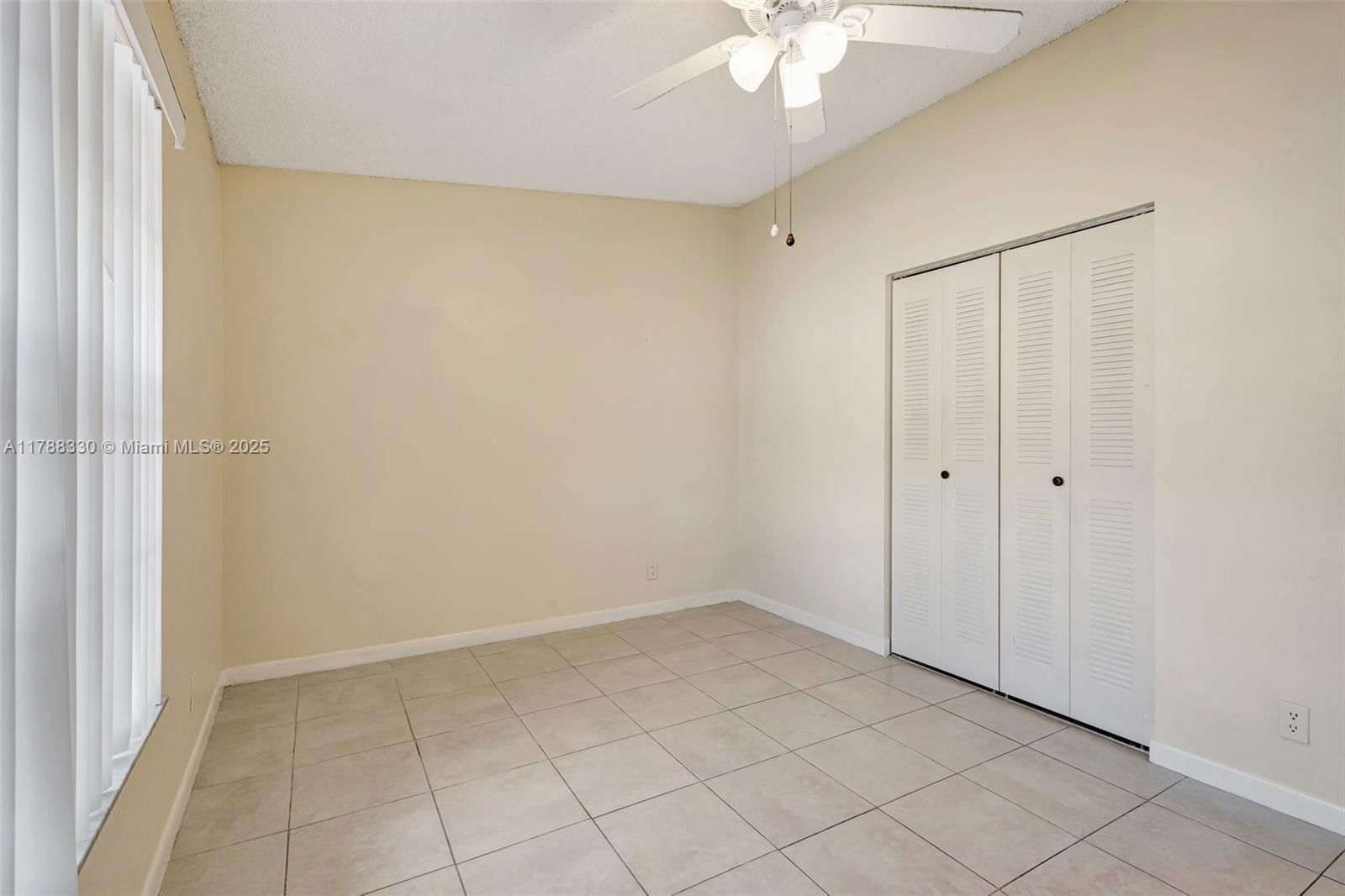 Real estate property located at 5057 Forsythia St, Palm Beach, Kings Point 13, Delray Beach, FL