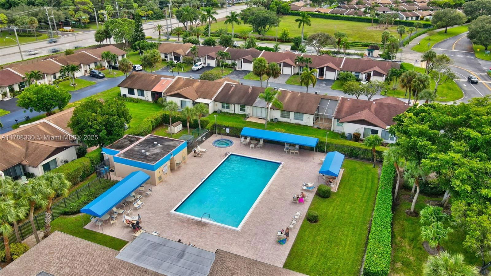 Real estate property located at 5057 Forsythia St, Palm Beach, Kings Point 13, Delray Beach, FL