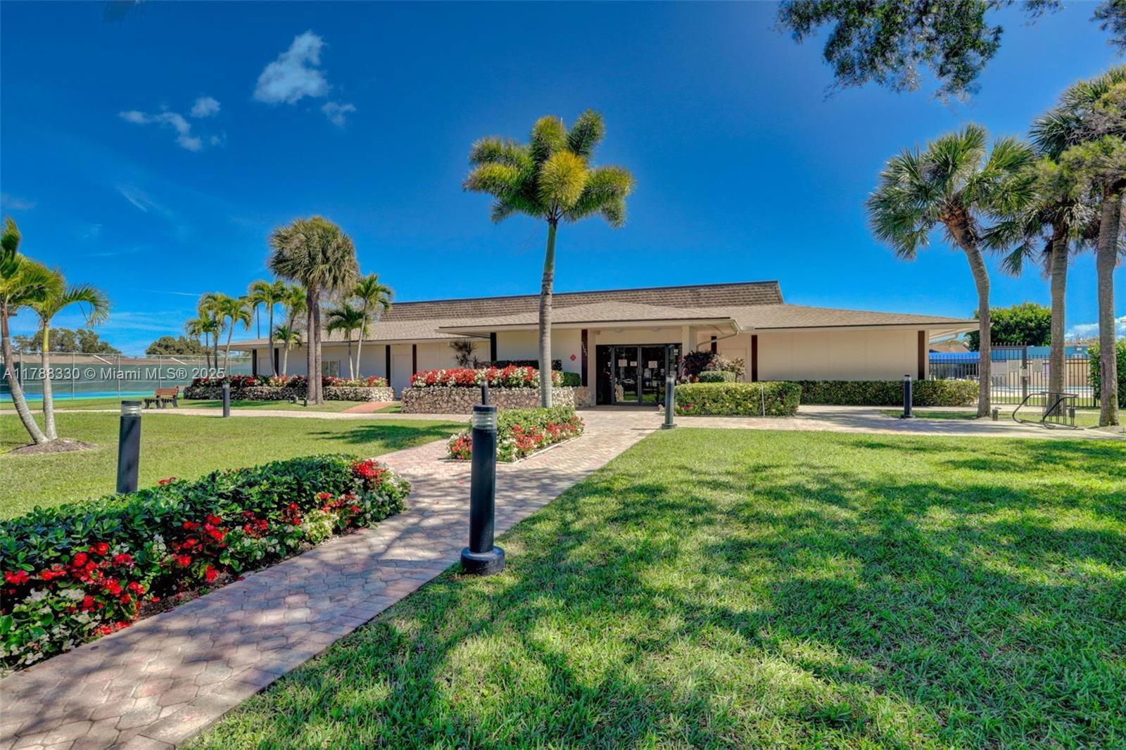 Real estate property located at 5057 Forsythia St, Palm Beach, Kings Point 13, Delray Beach, FL