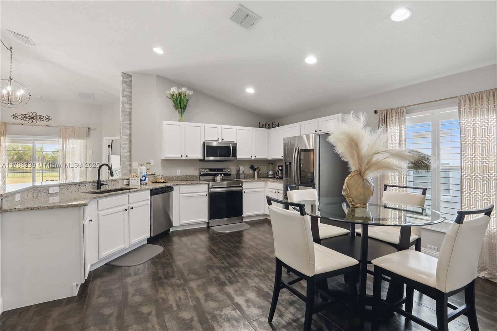 Real estate property located at 634 CHADBURY WAY, Osceola, Remington Prcl M01, Kissimmee, FL