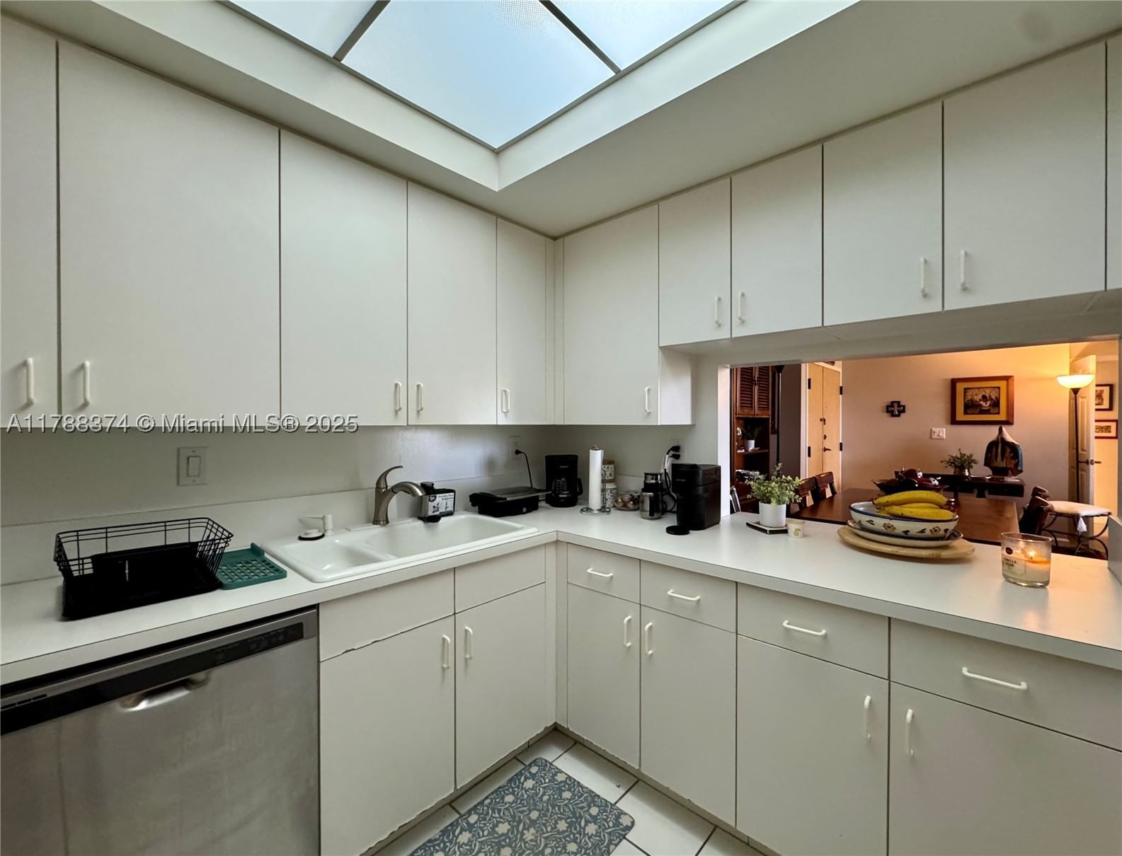 Real estate property located at 9805 52nd St #420, Miami-dade, Doral House Condo No 2, Doral, FL