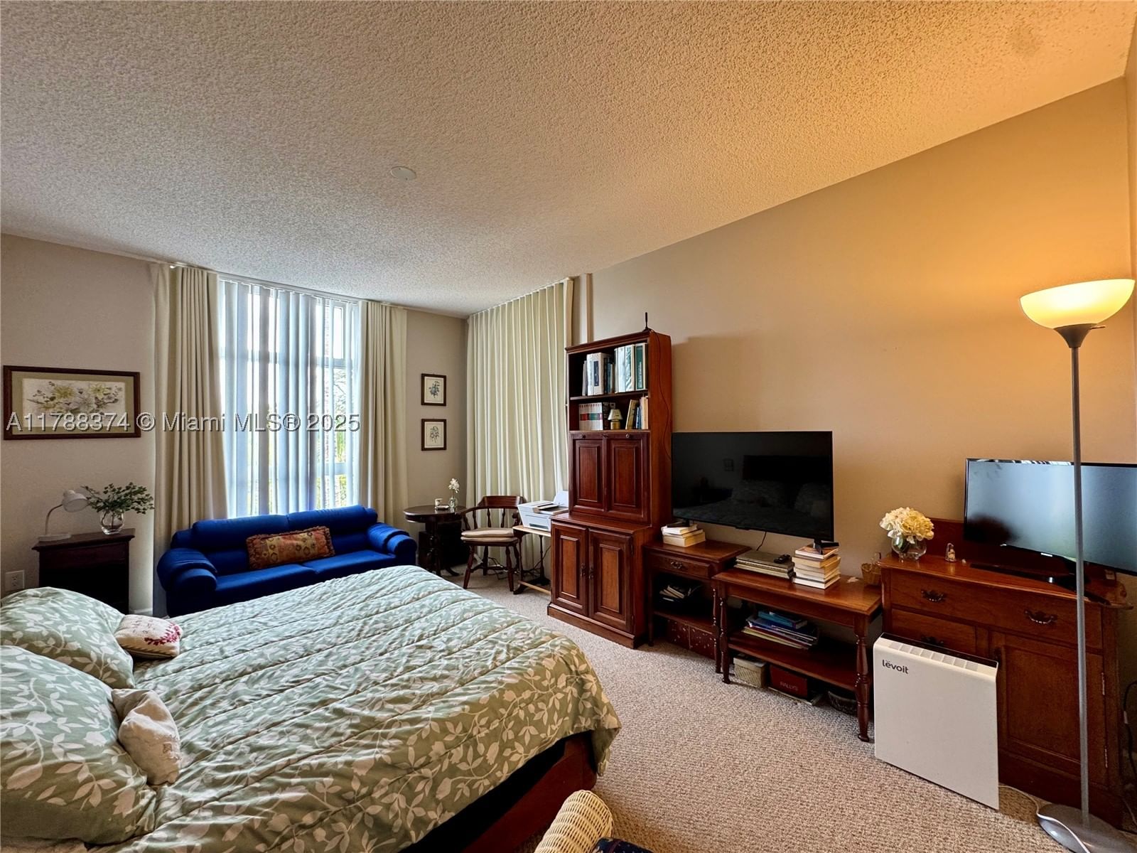 Real estate property located at 9805 52nd St #420, Miami-dade, Doral House Condo No 2, Doral, FL