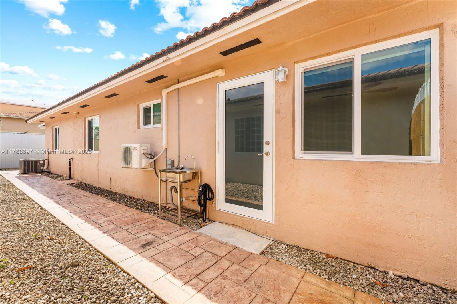 Real estate property located at 7819 34th Ct, Miami-dade, Ponderosa Phase 4, Hialeah, FL