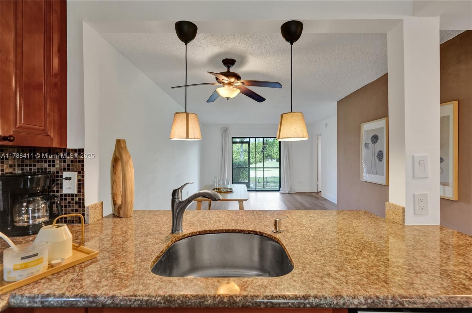 Real estate property located at 15705 Waterside Cir #104, Broward, Waterside Village Three C, Sunrise, FL