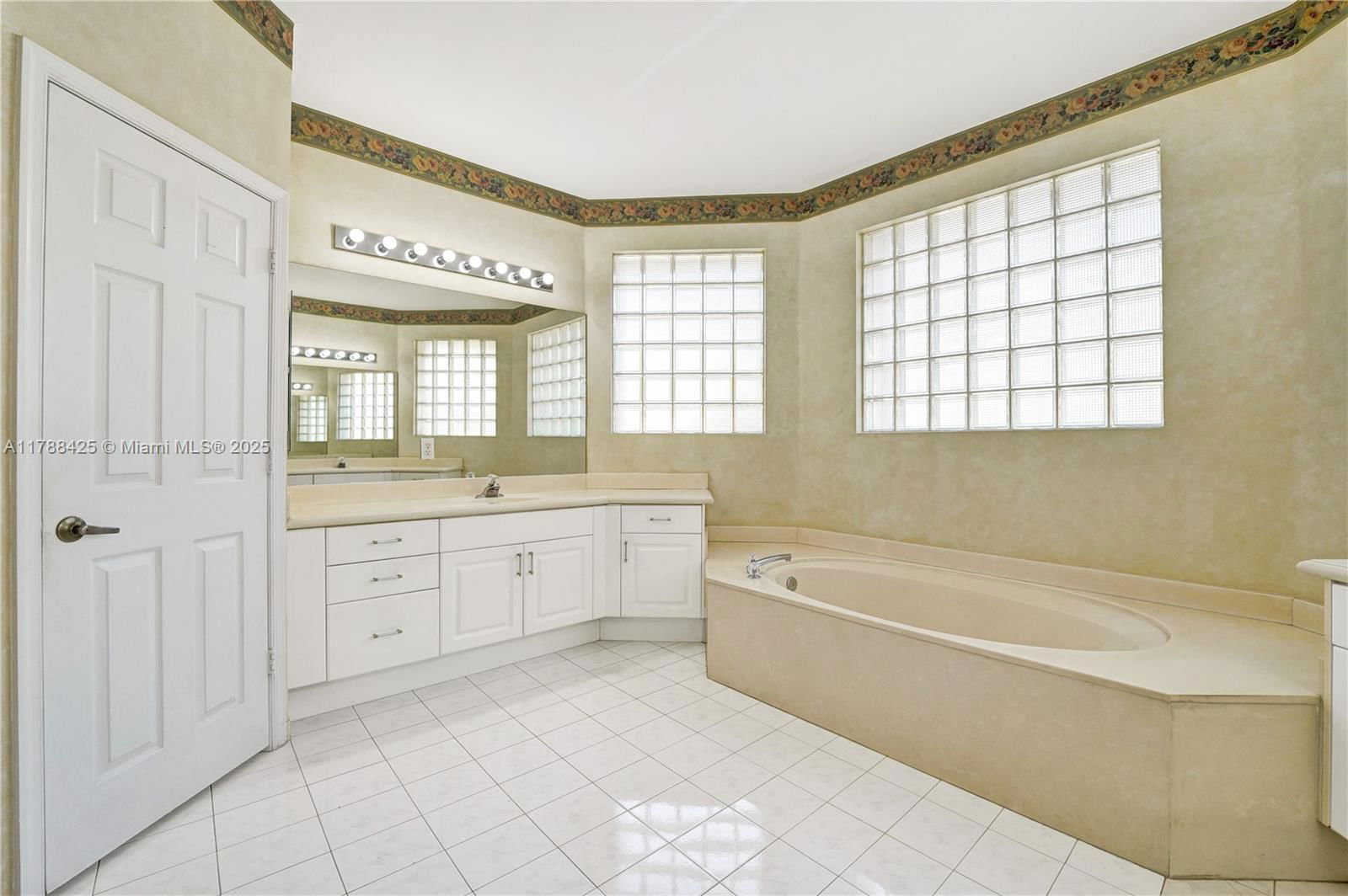 Real estate property located at 17538 13th Street, Broward, Silver Lakes Phase Ii Rep, Pembroke Pines, FL