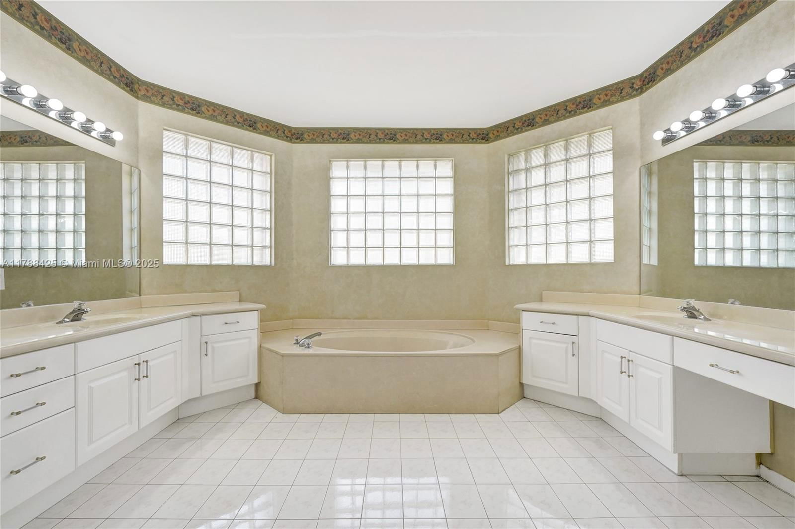 Real estate property located at 17538 13th Street, Broward, Silver Lakes Phase Ii Rep, Pembroke Pines, FL
