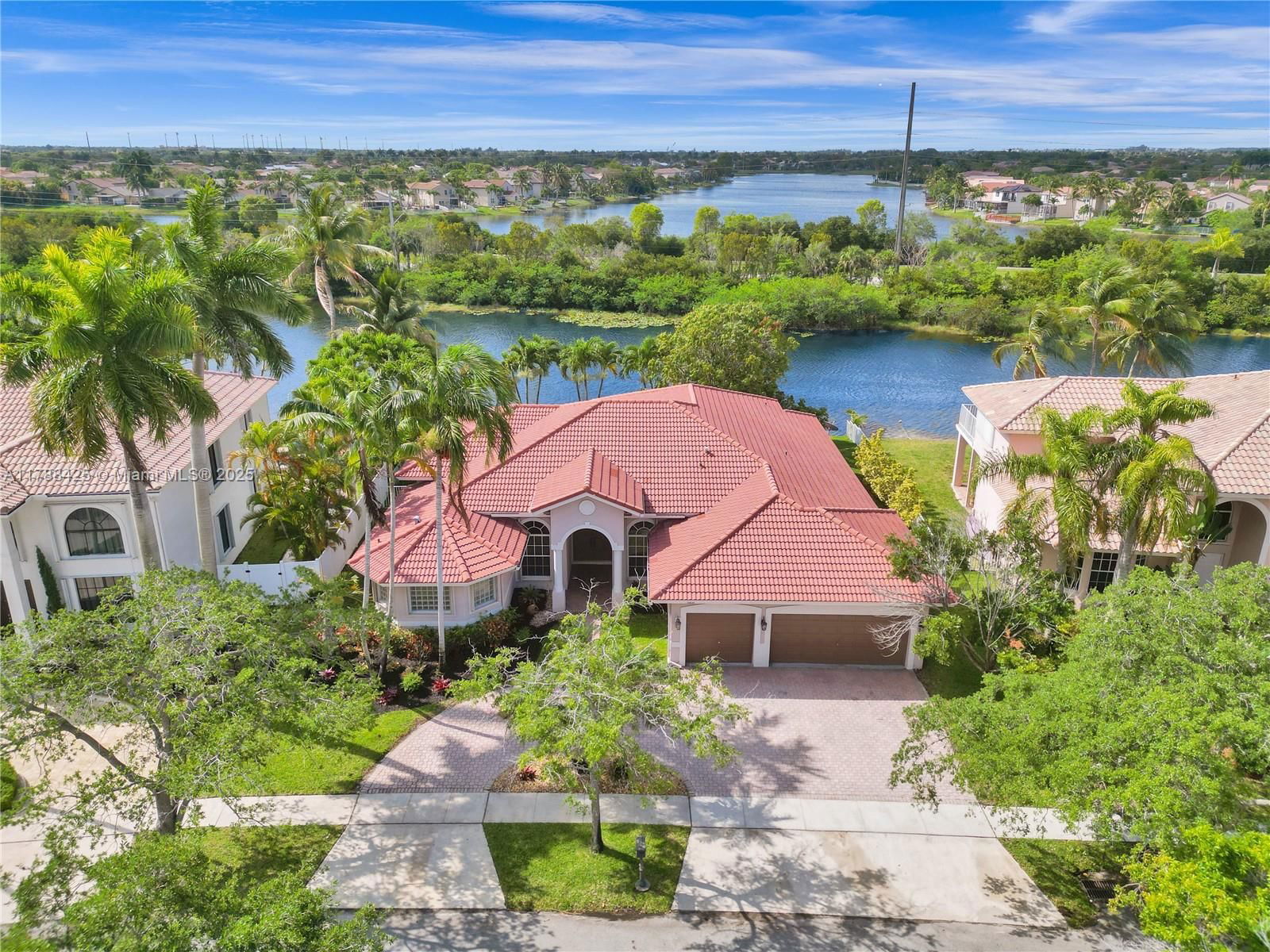 Real estate property located at 17538 13th Street, Broward, Silver Lakes Phase Ii Rep, Pembroke Pines, FL
