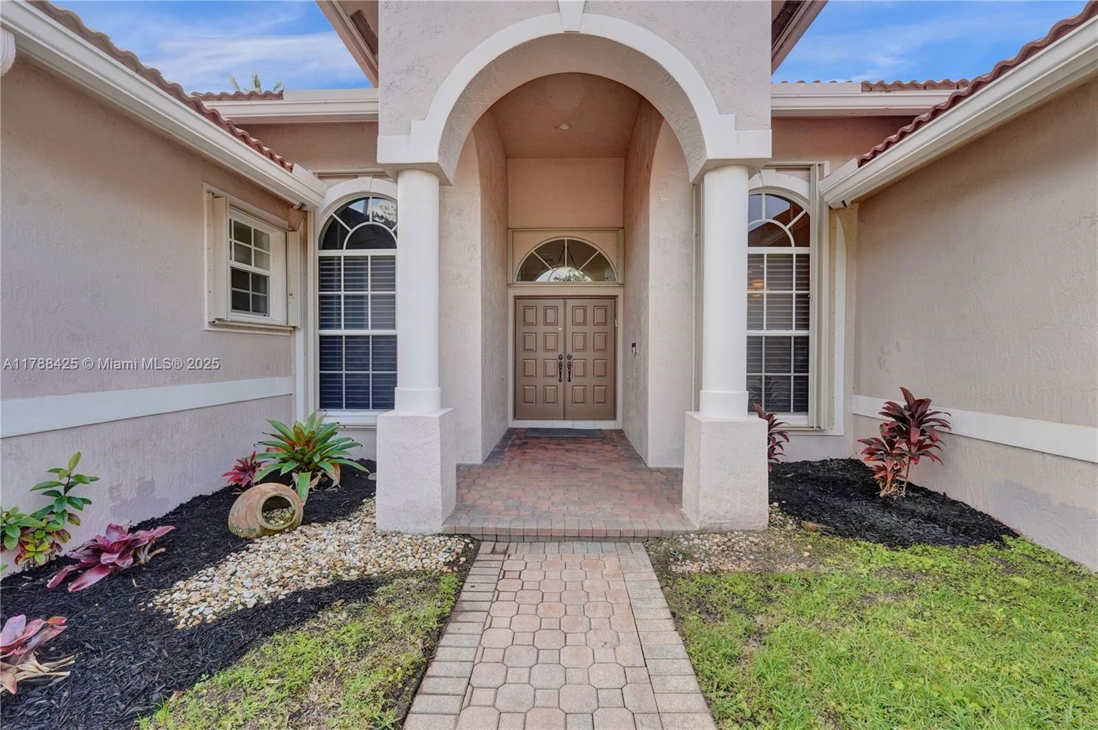 Real estate property located at 17538 13th Street, Broward, Silver Lakes Phase Ii Rep, Pembroke Pines, FL