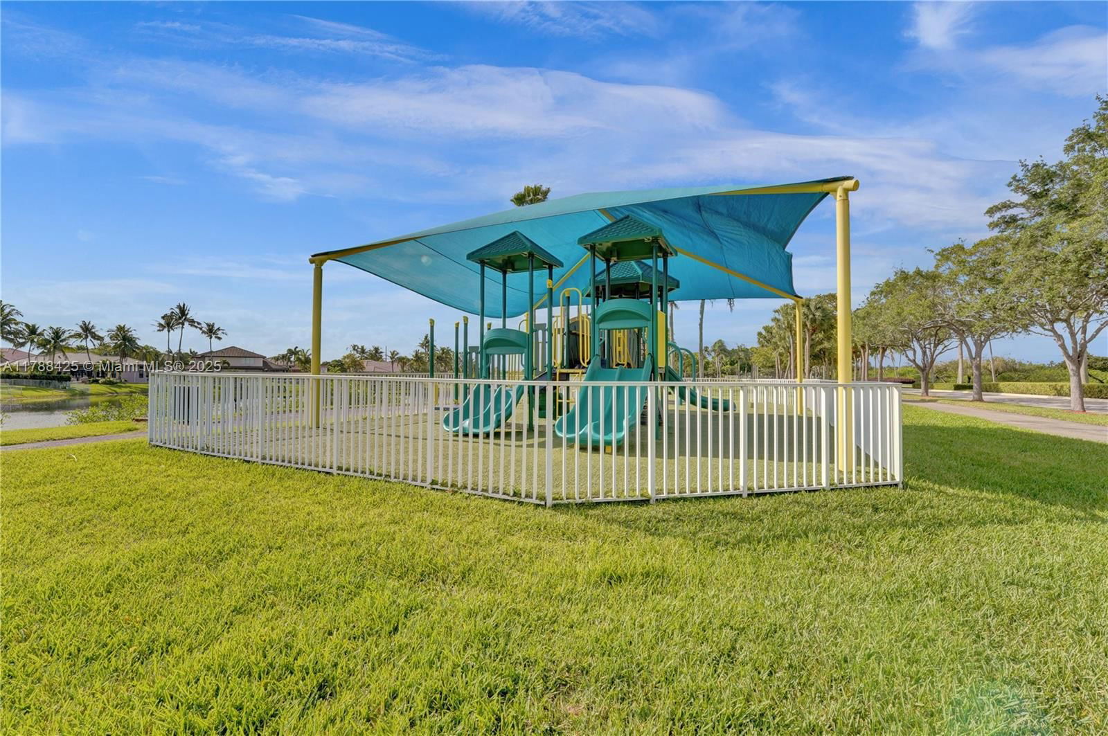 Real estate property located at 17538 13th Street, Broward, Silver Lakes Phase Ii Rep, Pembroke Pines, FL