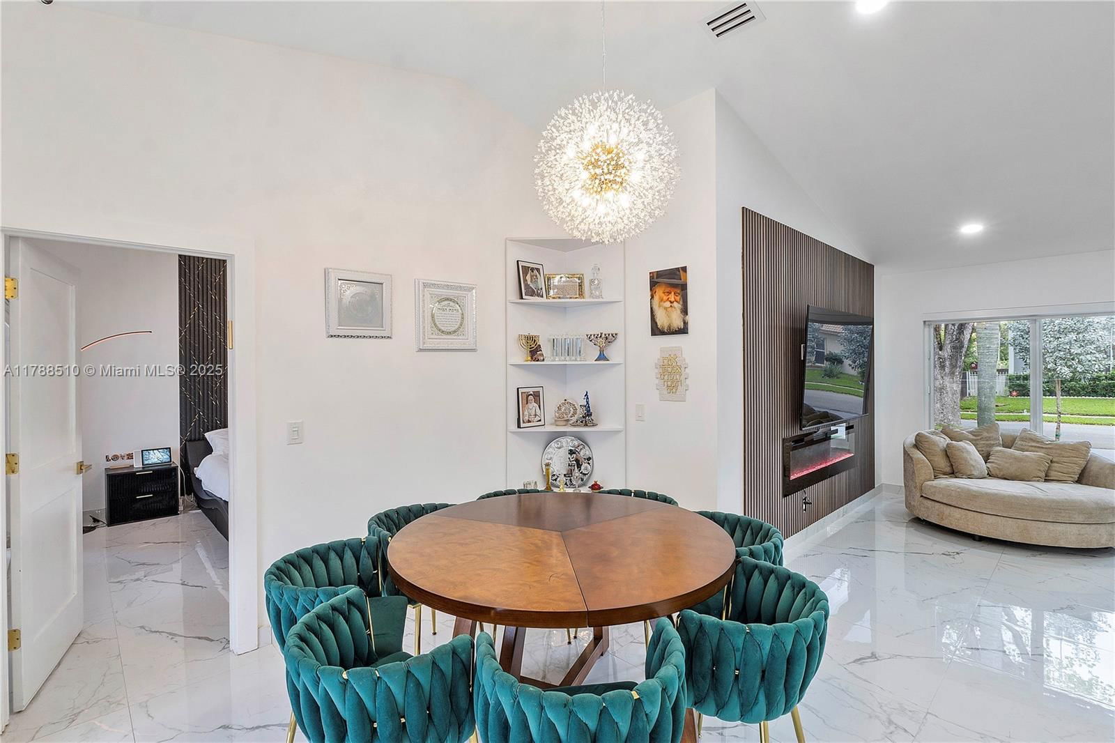 Real estate property located at 5022 45th Ave, Broward, Winston Park, Coconut Creek, FL