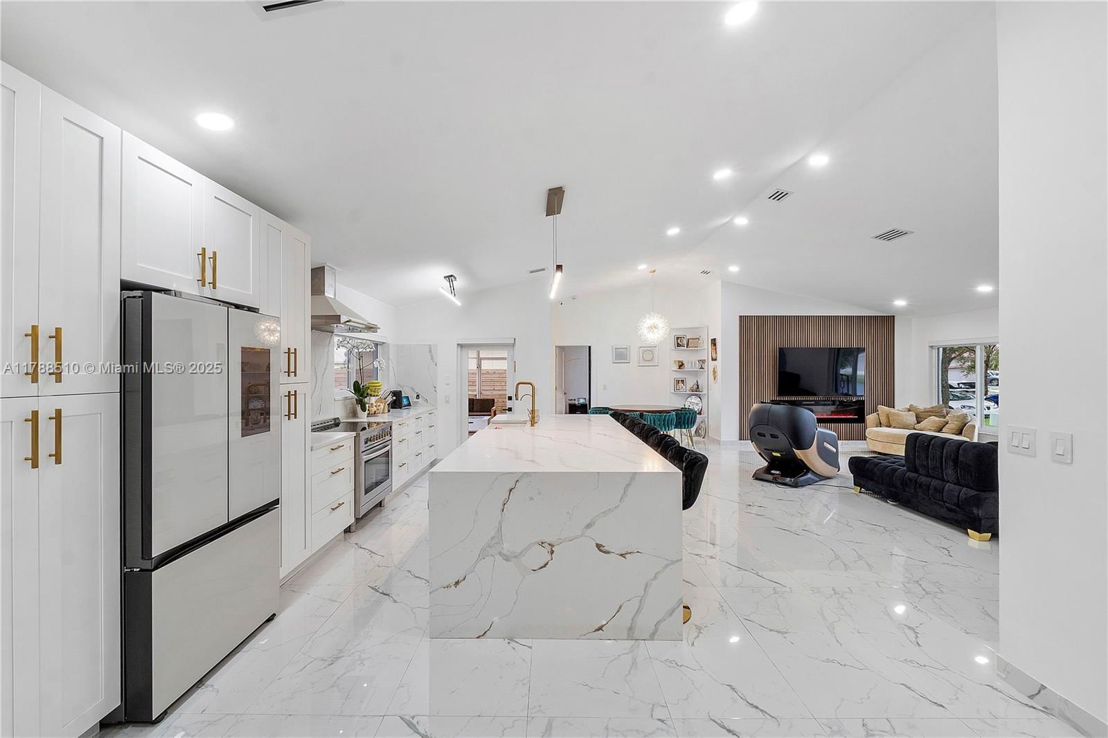 Real estate property located at 5022 45th Ave, Broward, Winston Park, Coconut Creek, FL
