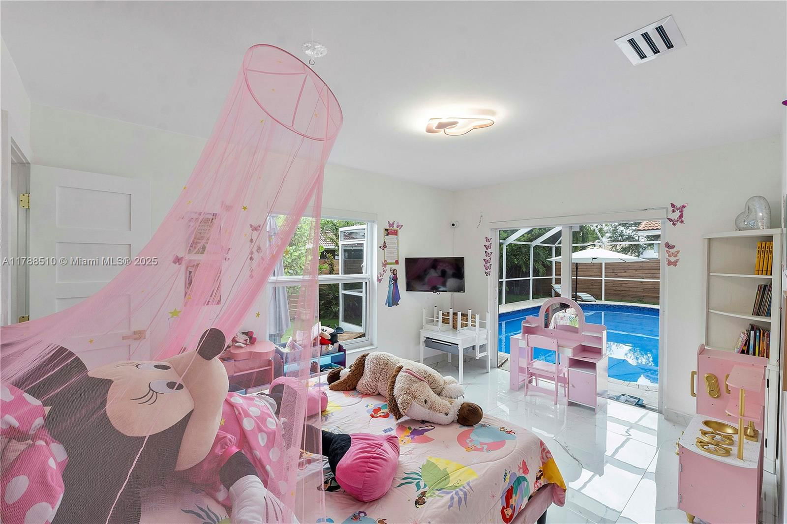 Real estate property located at 5022 45th Ave, Broward, Winston Park, Coconut Creek, FL