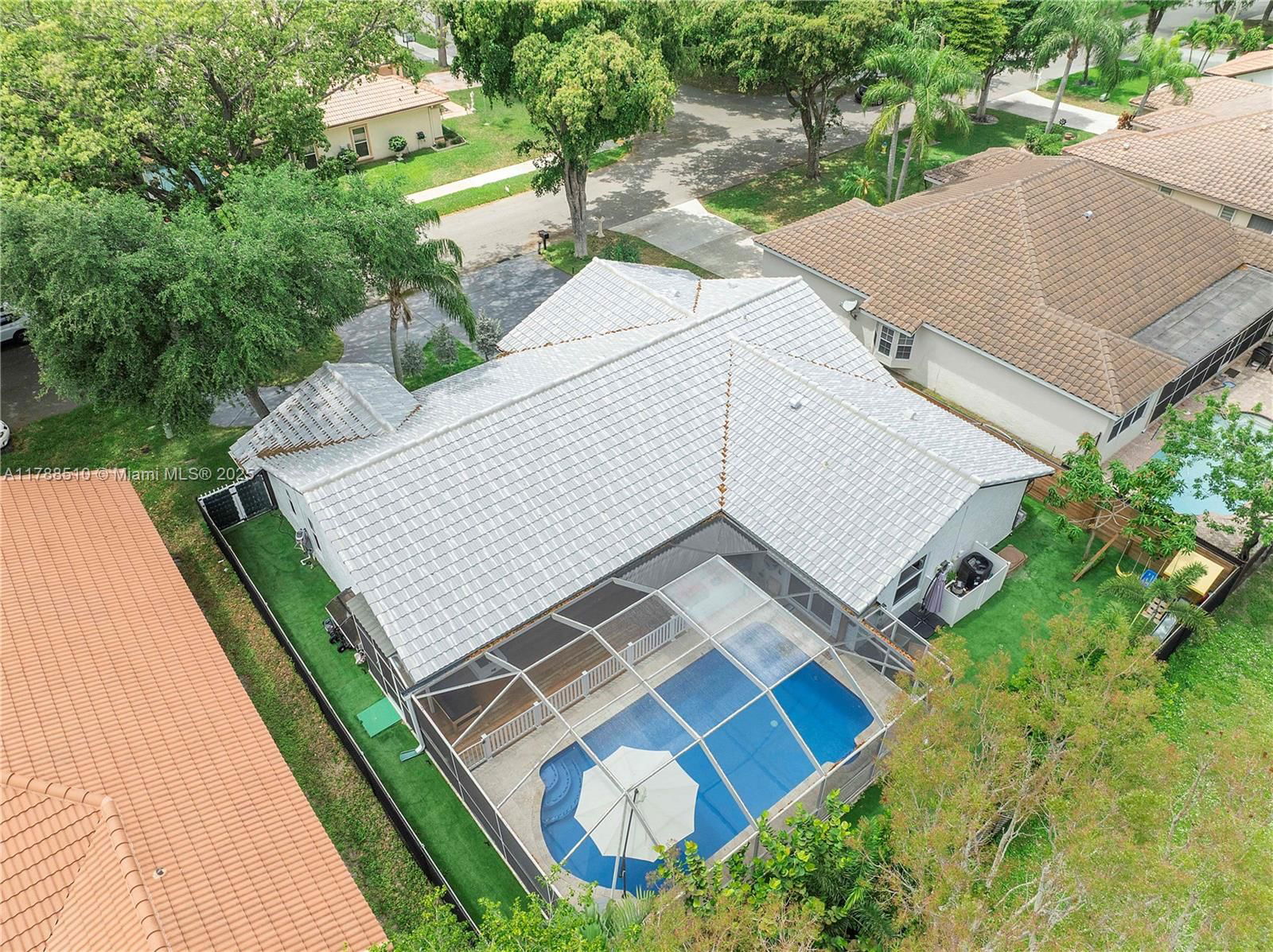 Real estate property located at 5022 45th Ave, Broward, Winston Park, Coconut Creek, FL