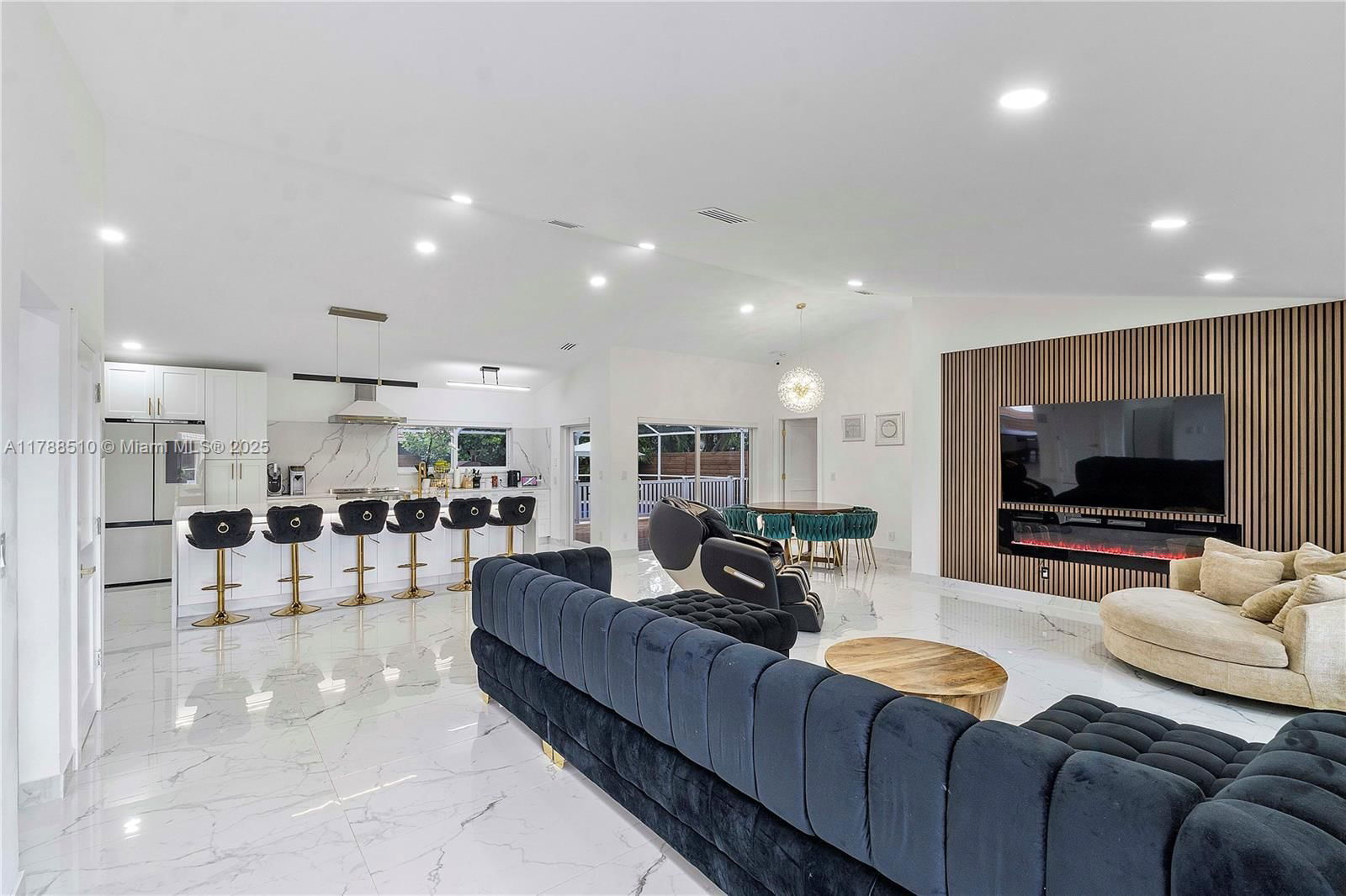 Real estate property located at 5022 45th Ave, Broward, Winston Park, Coconut Creek, FL