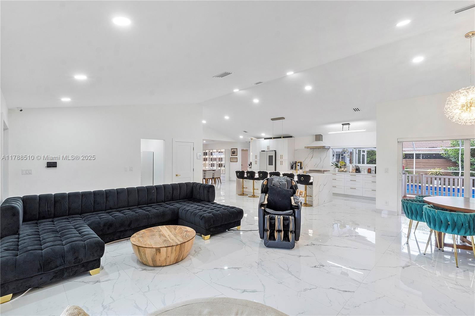 Real estate property located at 5022 45th Ave, Broward, Winston Park, Coconut Creek, FL