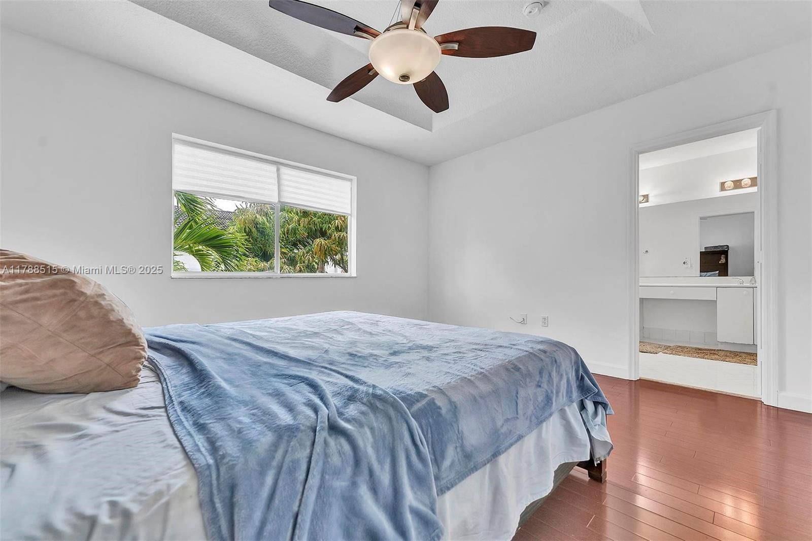 Real estate property located at 5725 112th Path, Miami-dade, Doral Northeast Townhomes, Doral, FL