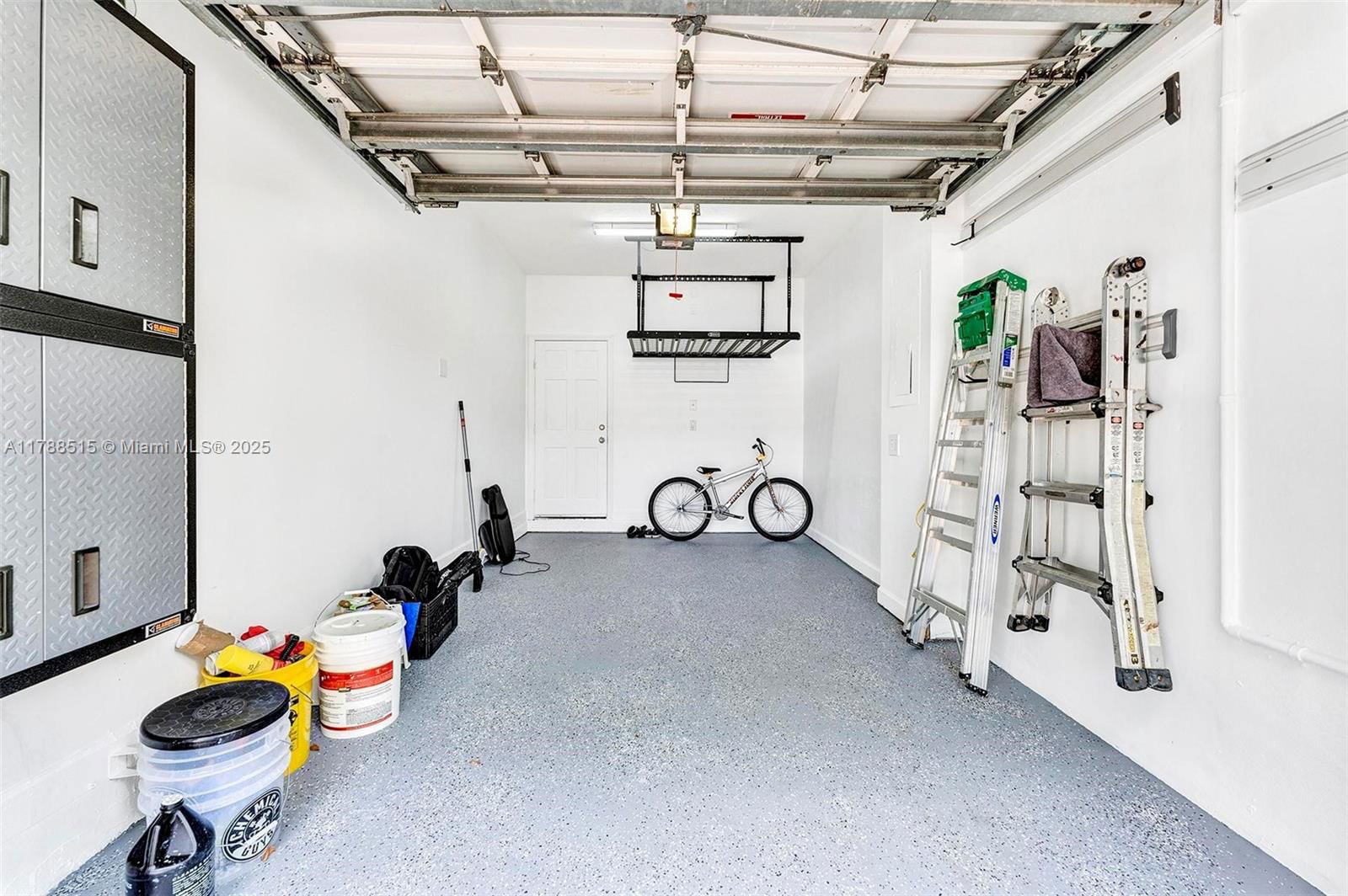 Real estate property located at 5725 112th Path, Miami-dade, Doral Northeast Townhomes, Doral, FL